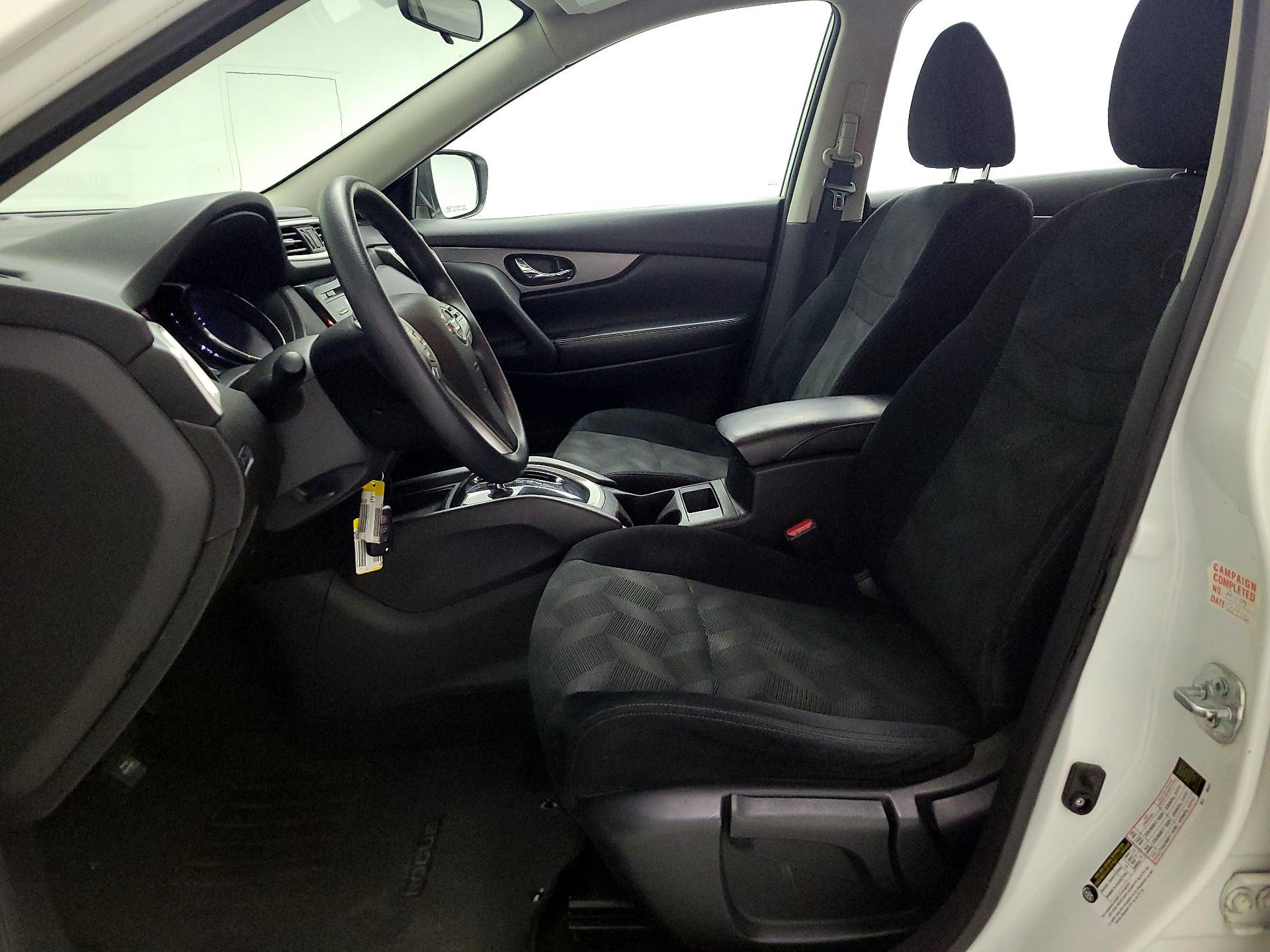 Thumbnail: 2016 Nissan Rogue - 11