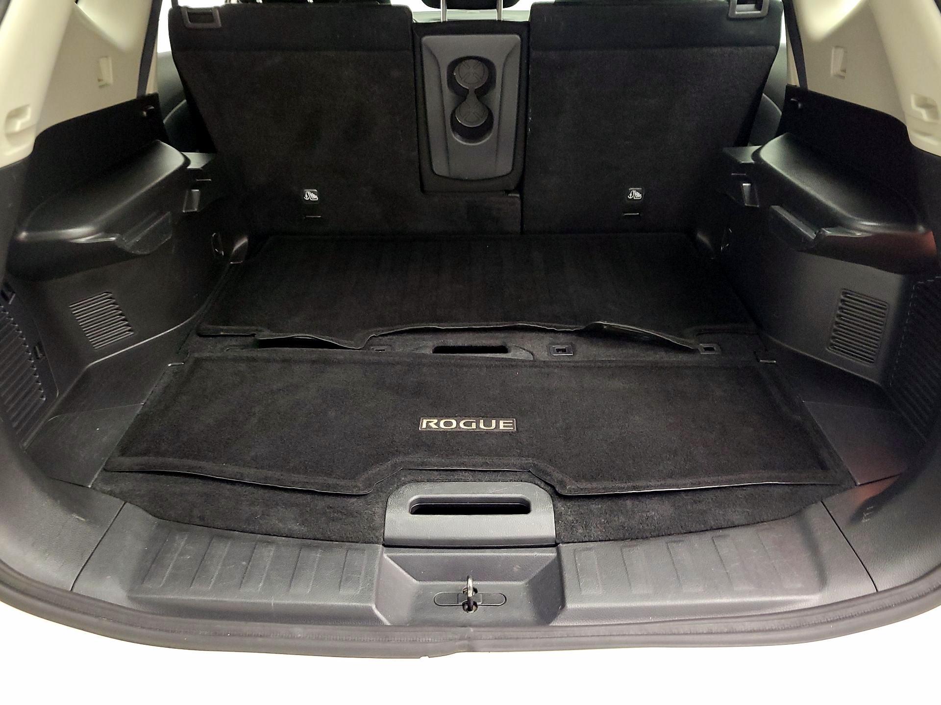 Thumbnail: 2016 Nissan Rogue - 20