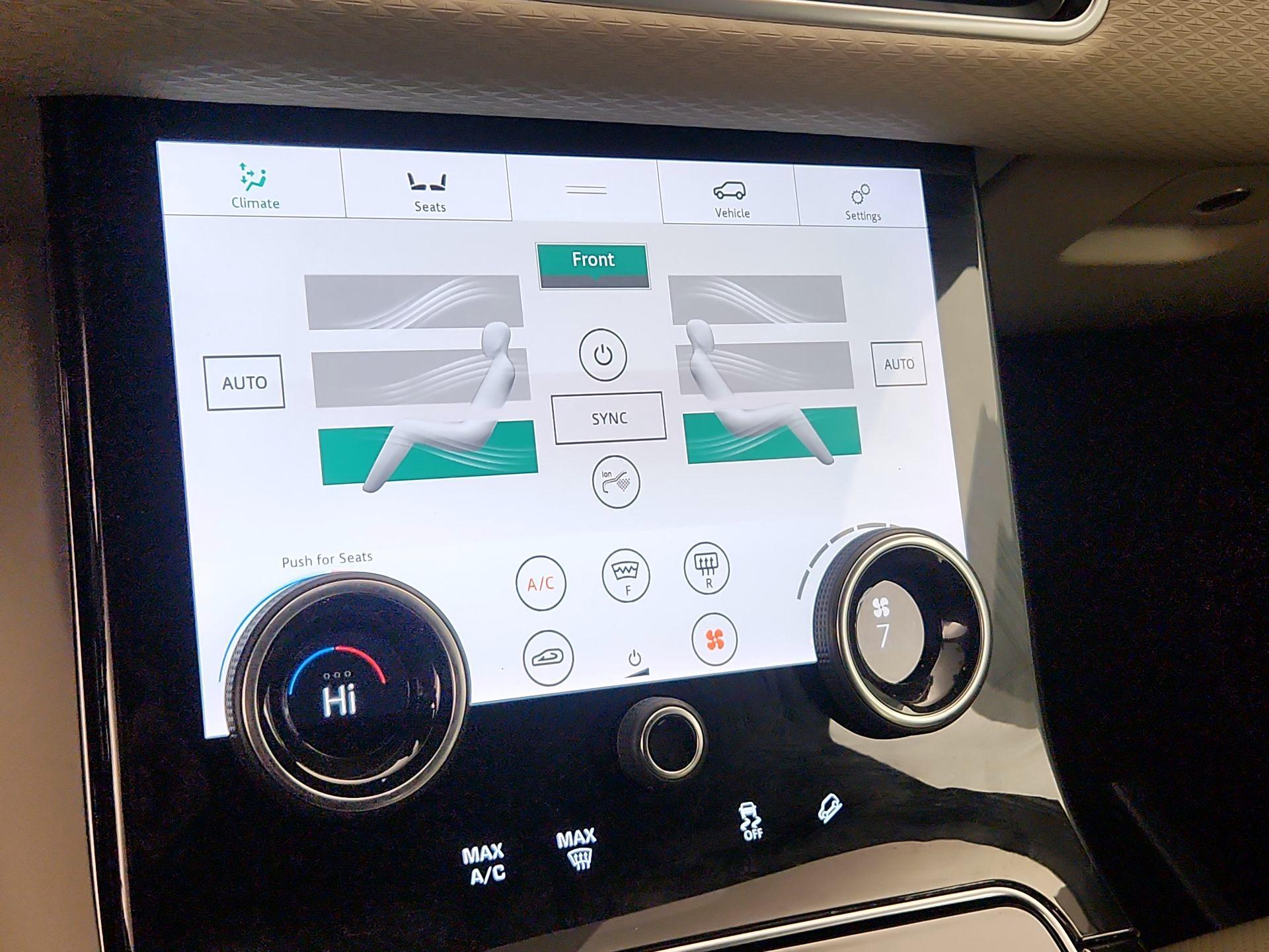 Thumbnail: 2018 Land Rover Range Rover Velar - 17