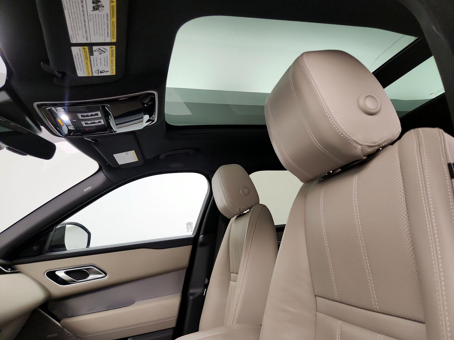 Thumbnail: 2018 Land Rover Range Rover Velar - 19