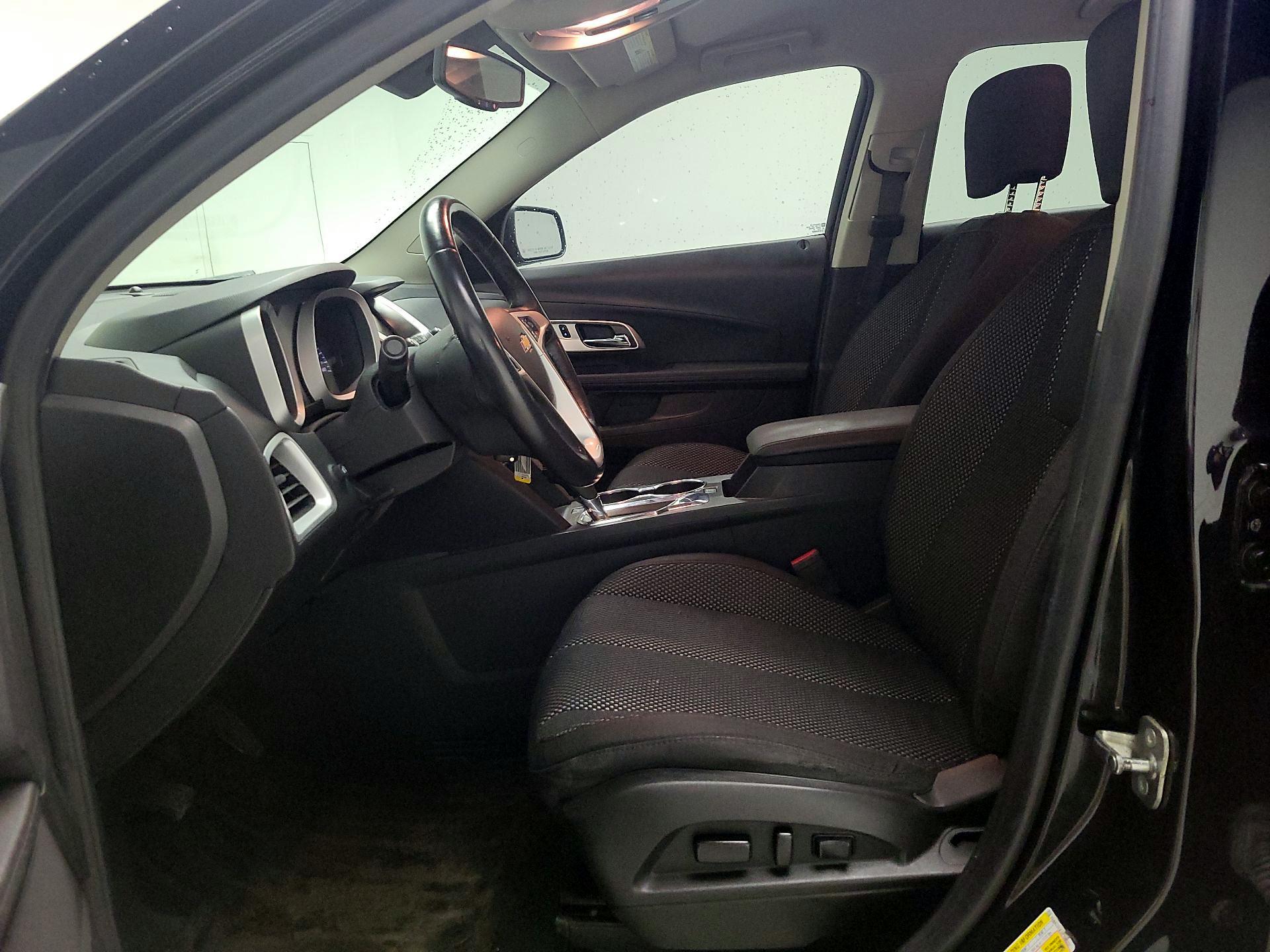 Thumbnail: 2017 Chevrolet Equinox - 11