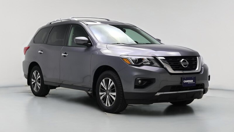 2017 Nissan Pathfinder SV Hero Image