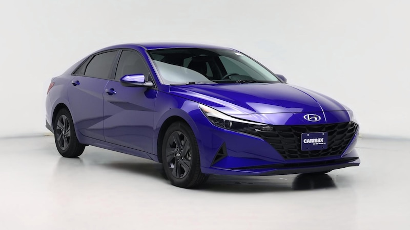 2022 Hyundai Elantra SEL Hero Image