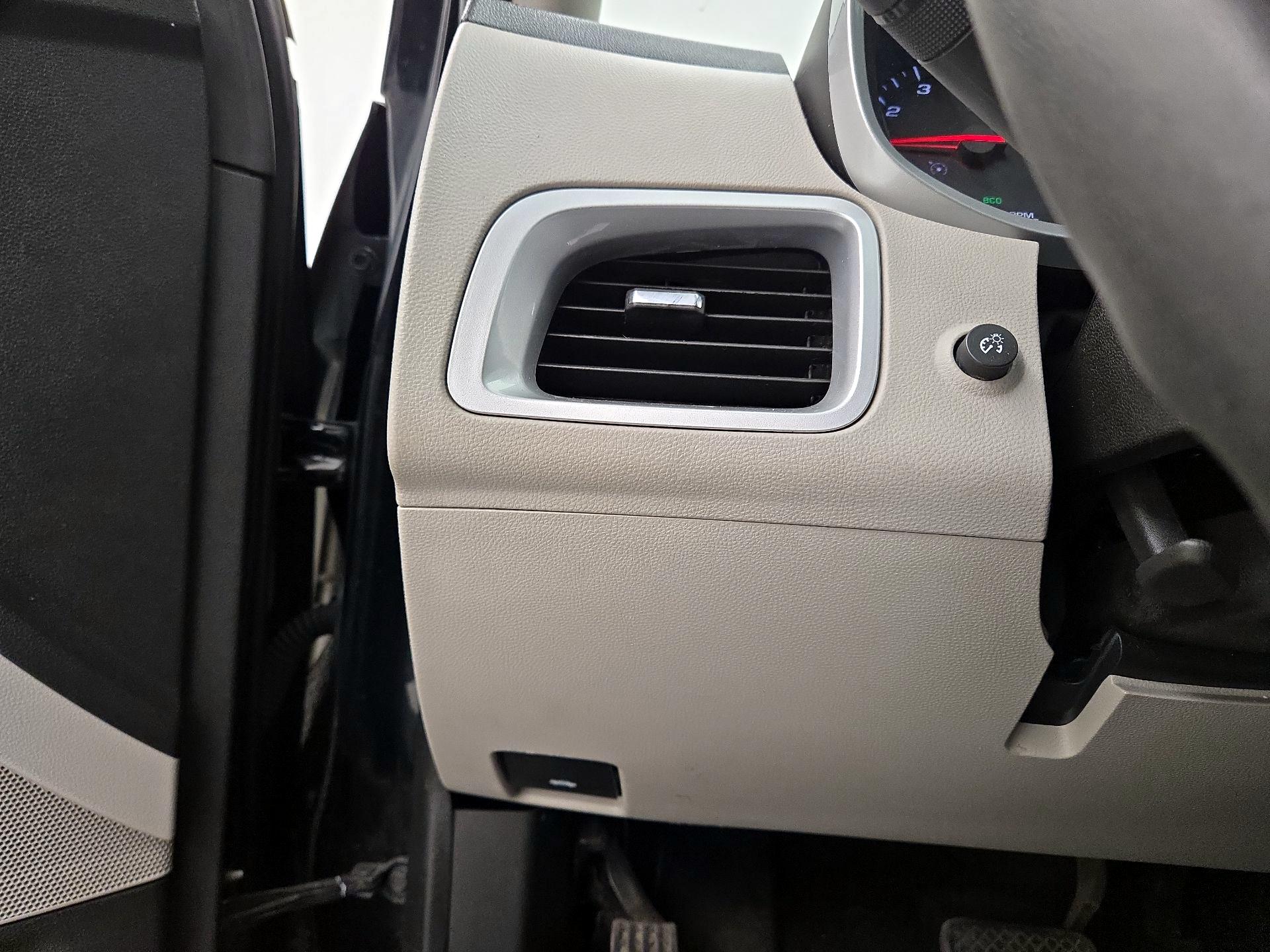 Thumbnail: 2014 Chevrolet Equinox - 13