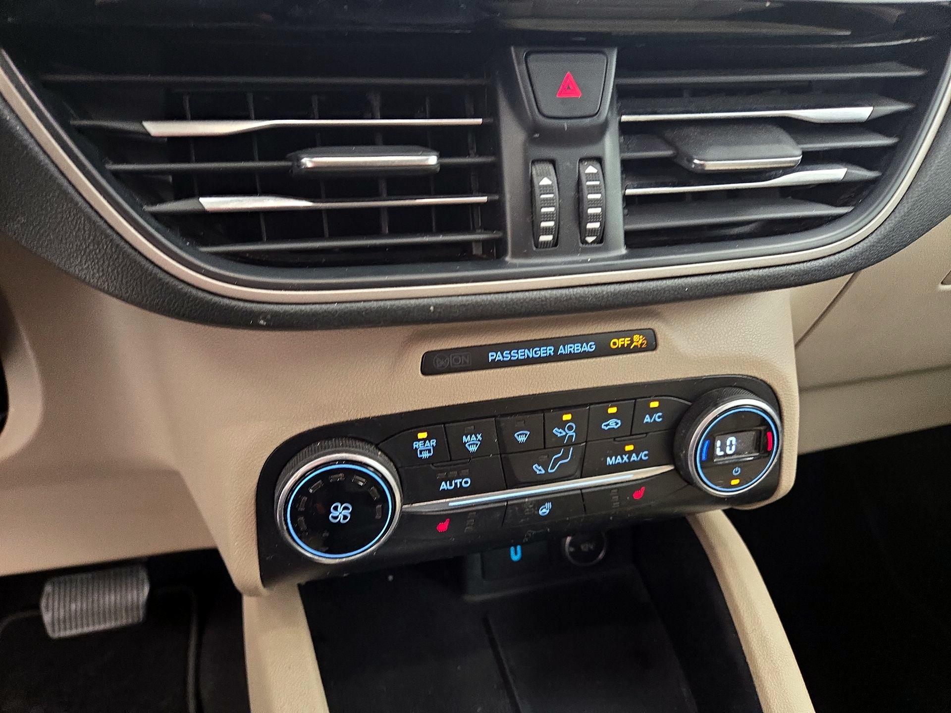 Thumbnail: 2020 Ford Escape - 16