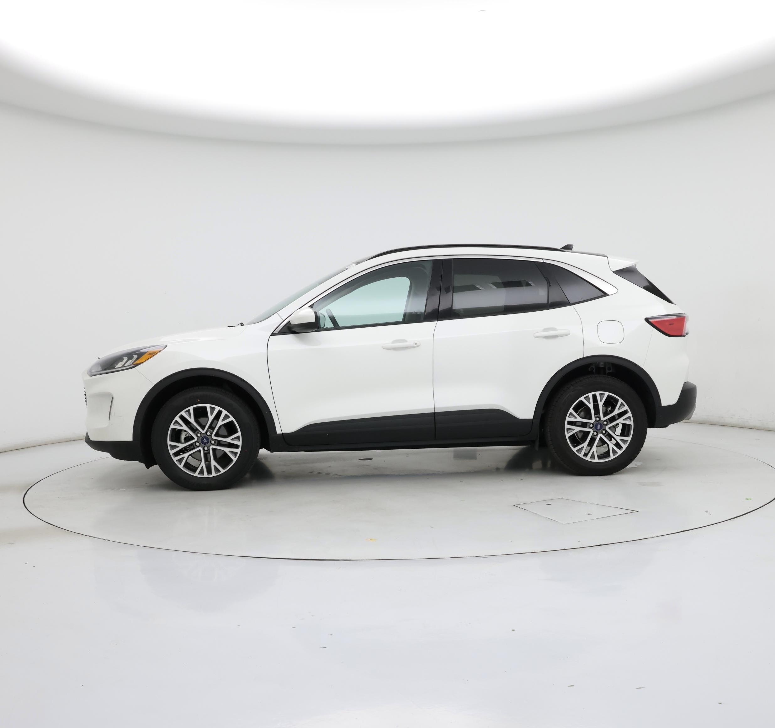 Thumbnail: 2020 Ford Escape - 3