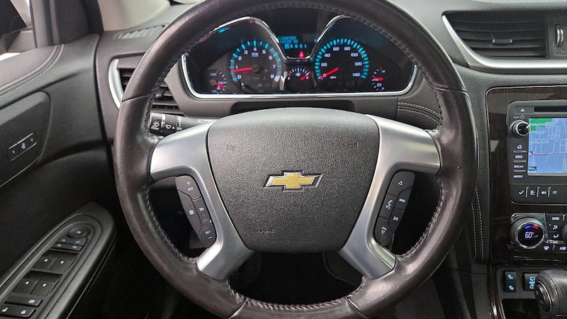 2017 Chevrolet Traverse LT 10