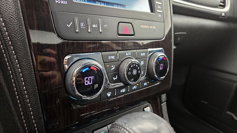2017 Chevrolet Traverse LT 17