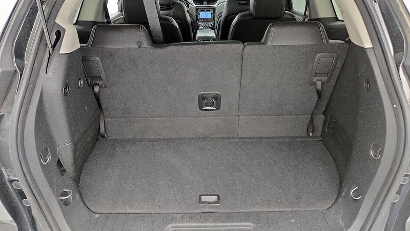 2017 Chevrolet Traverse LT 23