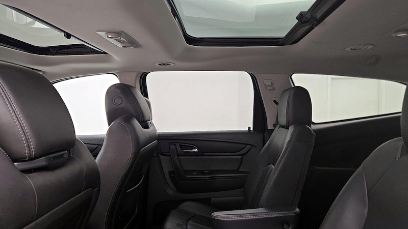 2017 Chevrolet Traverse LT 26