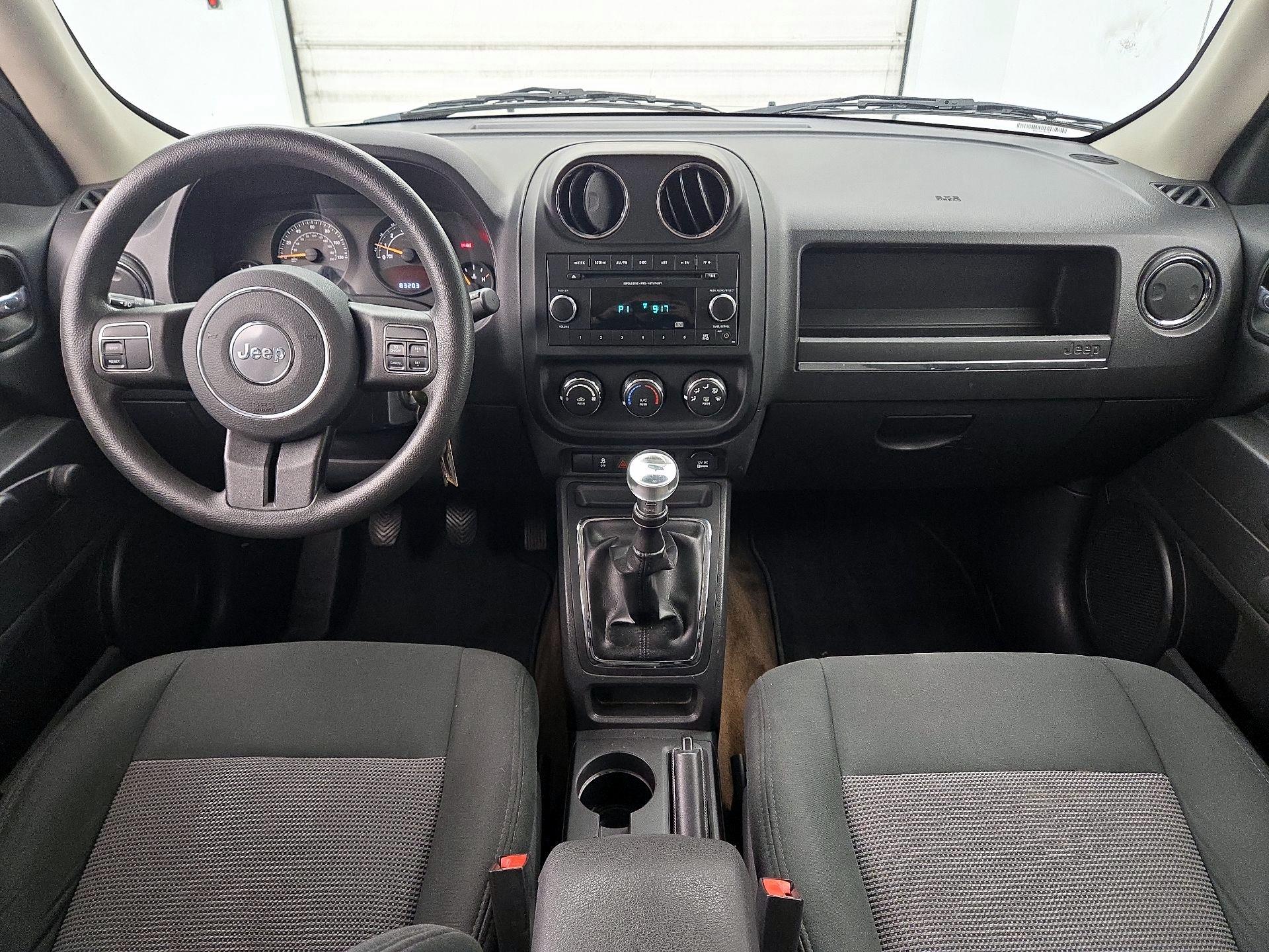 Thumbnail: 2014 Jeep Patriot - 9
