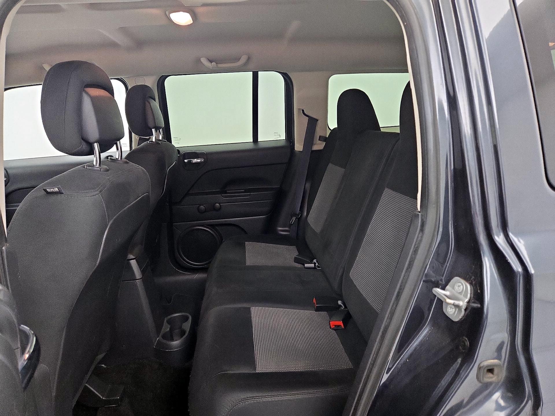 Thumbnail: 2014 Jeep Patriot - 16