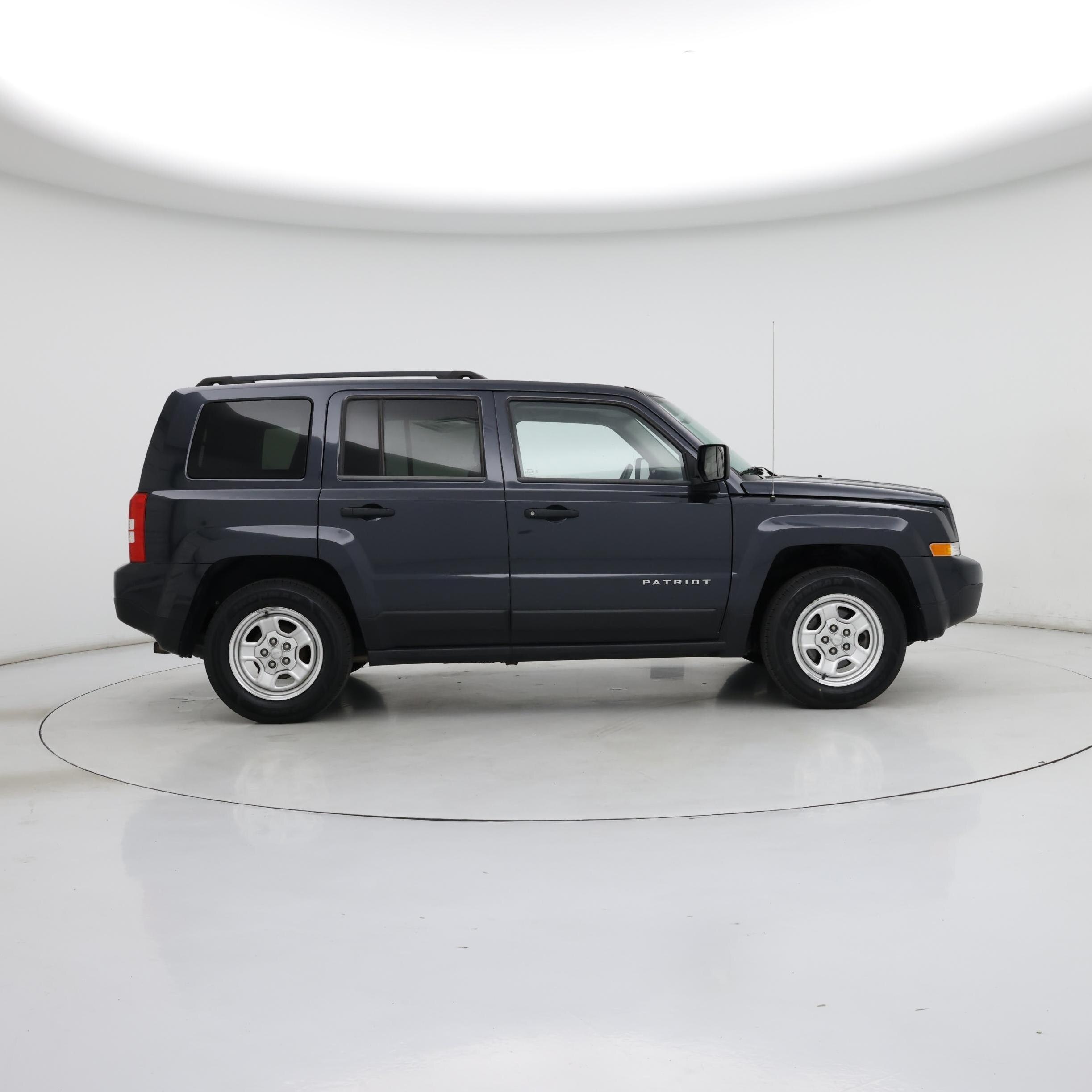 Thumbnail: 2014 Jeep Patriot - 7