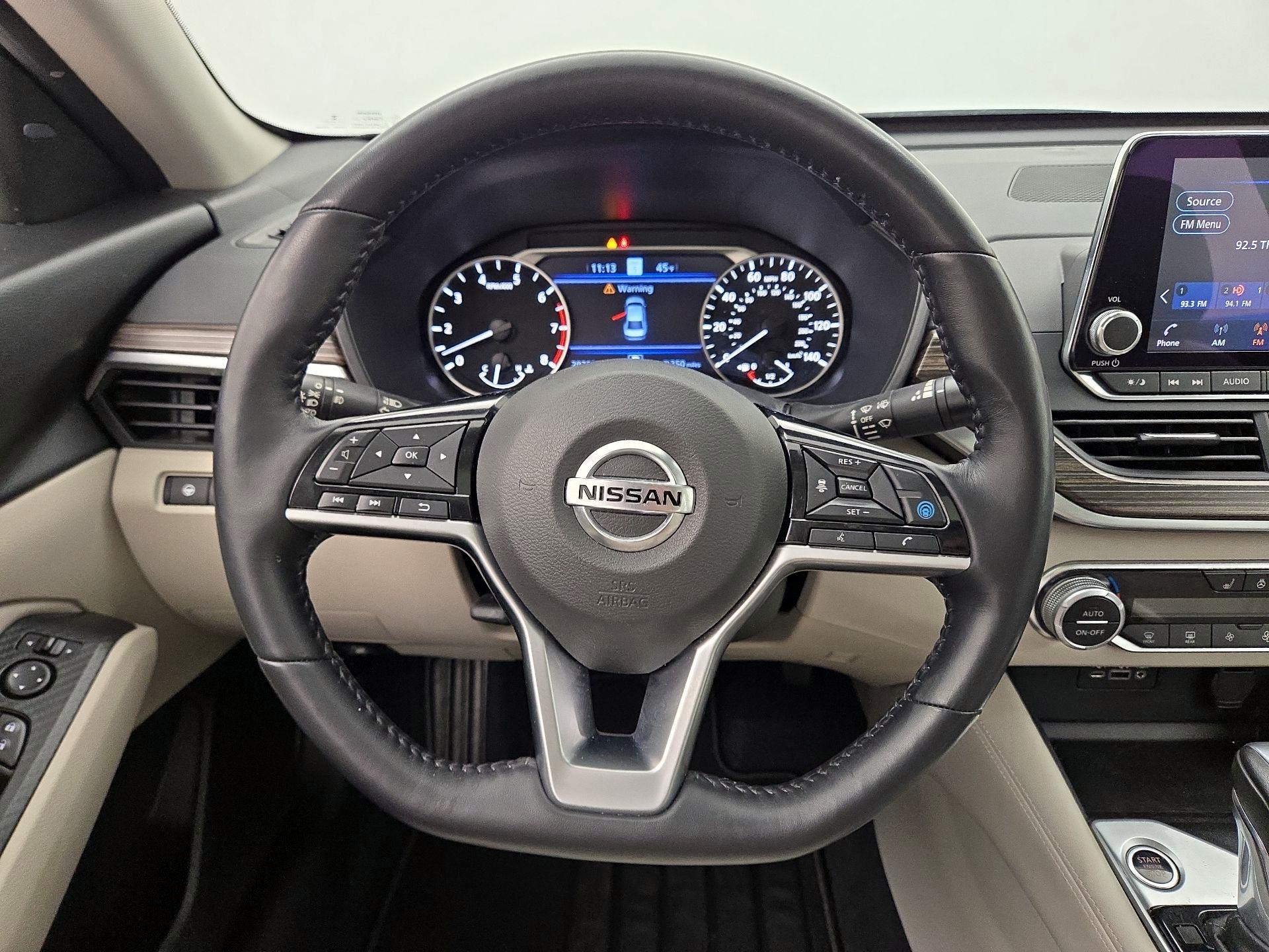 Thumbnail: 2019 Nissan Altima - 10