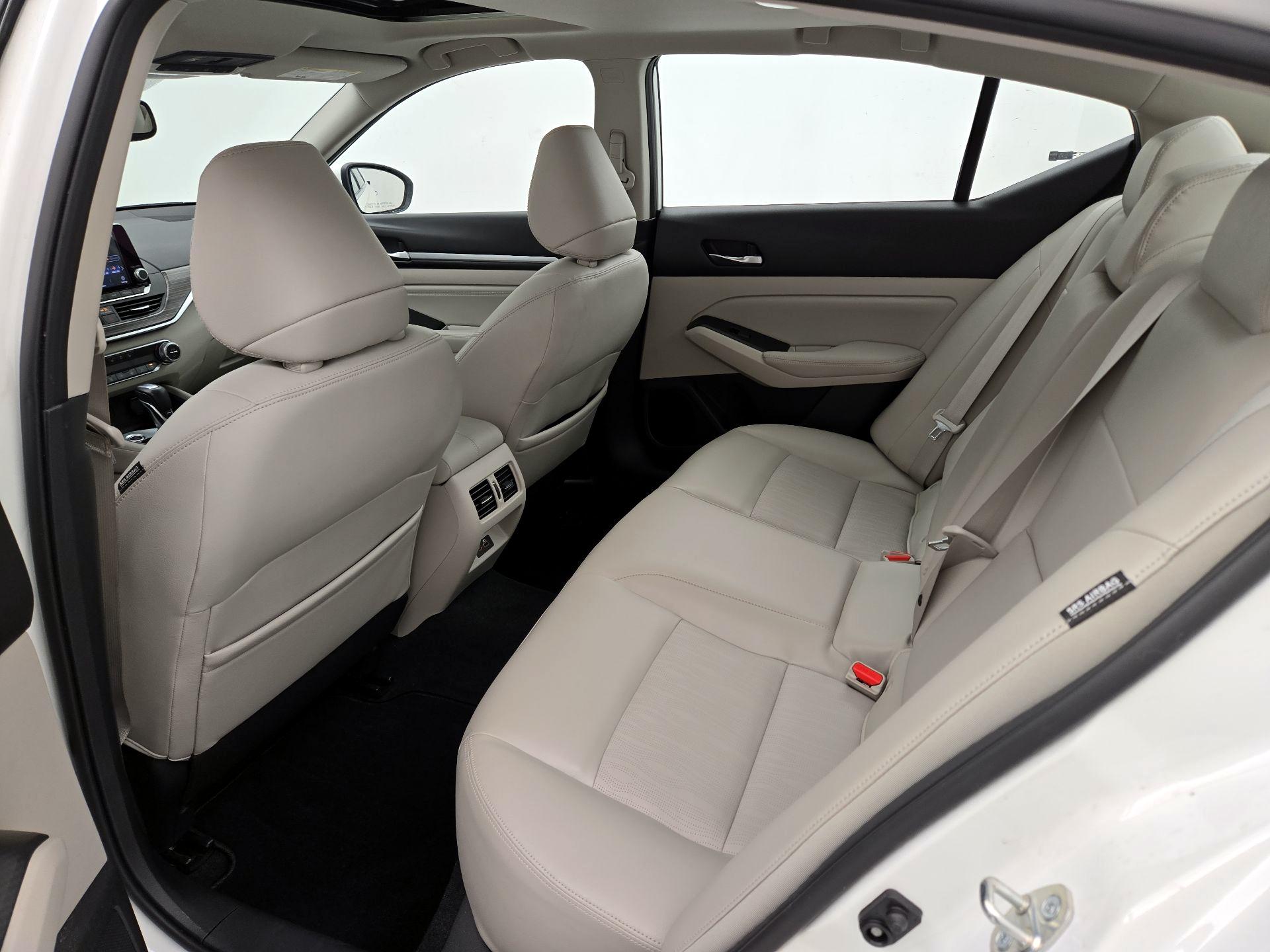 Thumbnail: 2019 Nissan Altima - 20