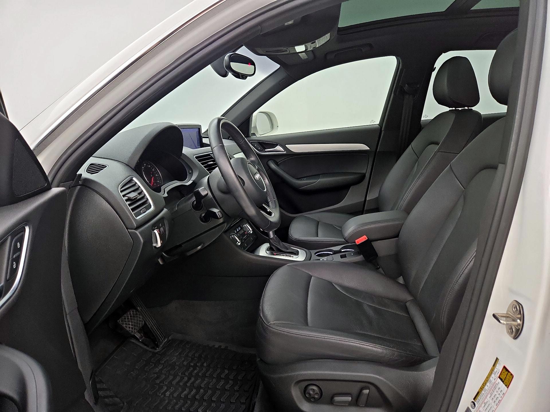 Thumbnail: 2015 Audi Q3 - 11