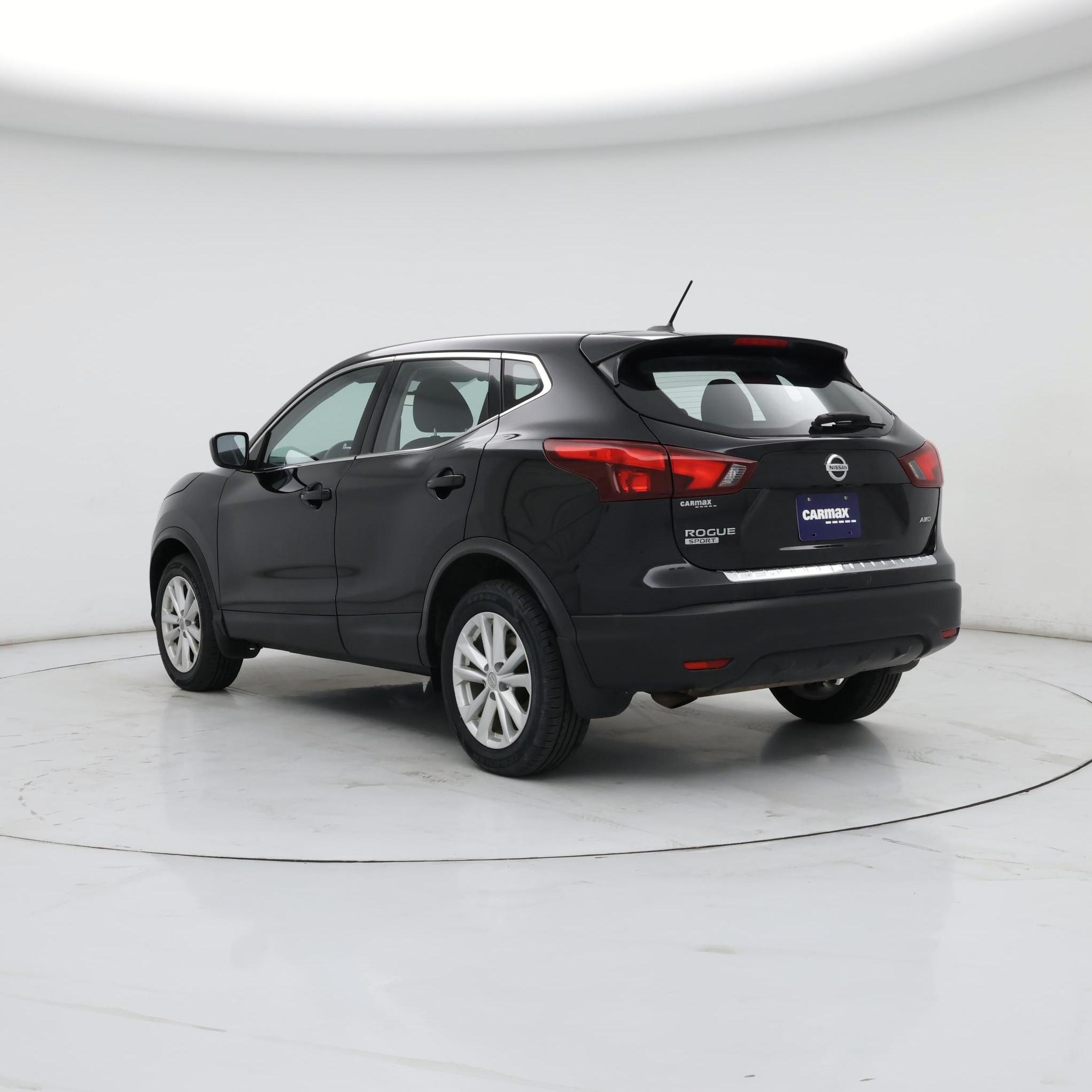 Thumbnail: 2018 Nissan Rogue Sport - 2