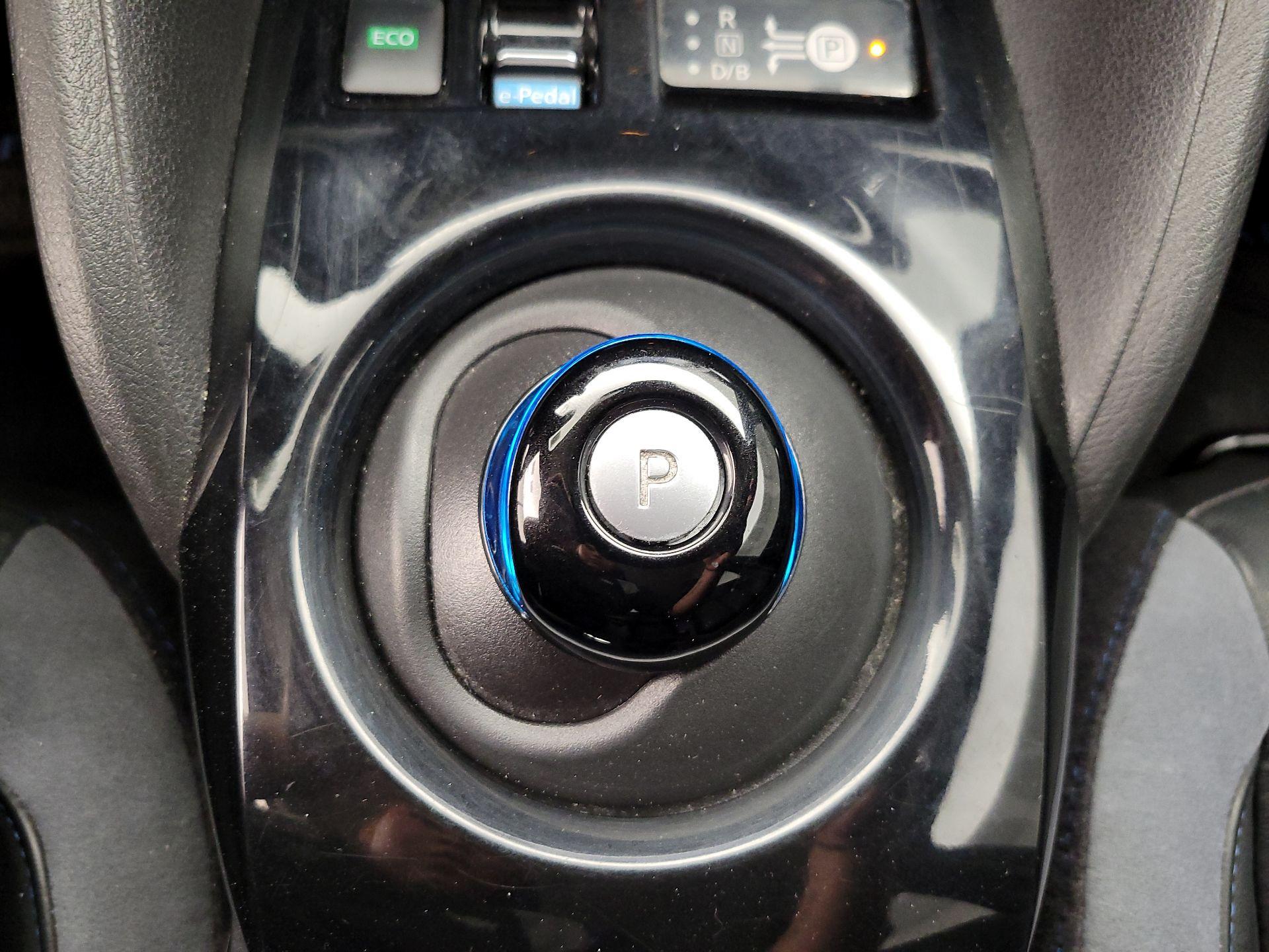 Thumbnail: 2019 Nissan Leaf - 18