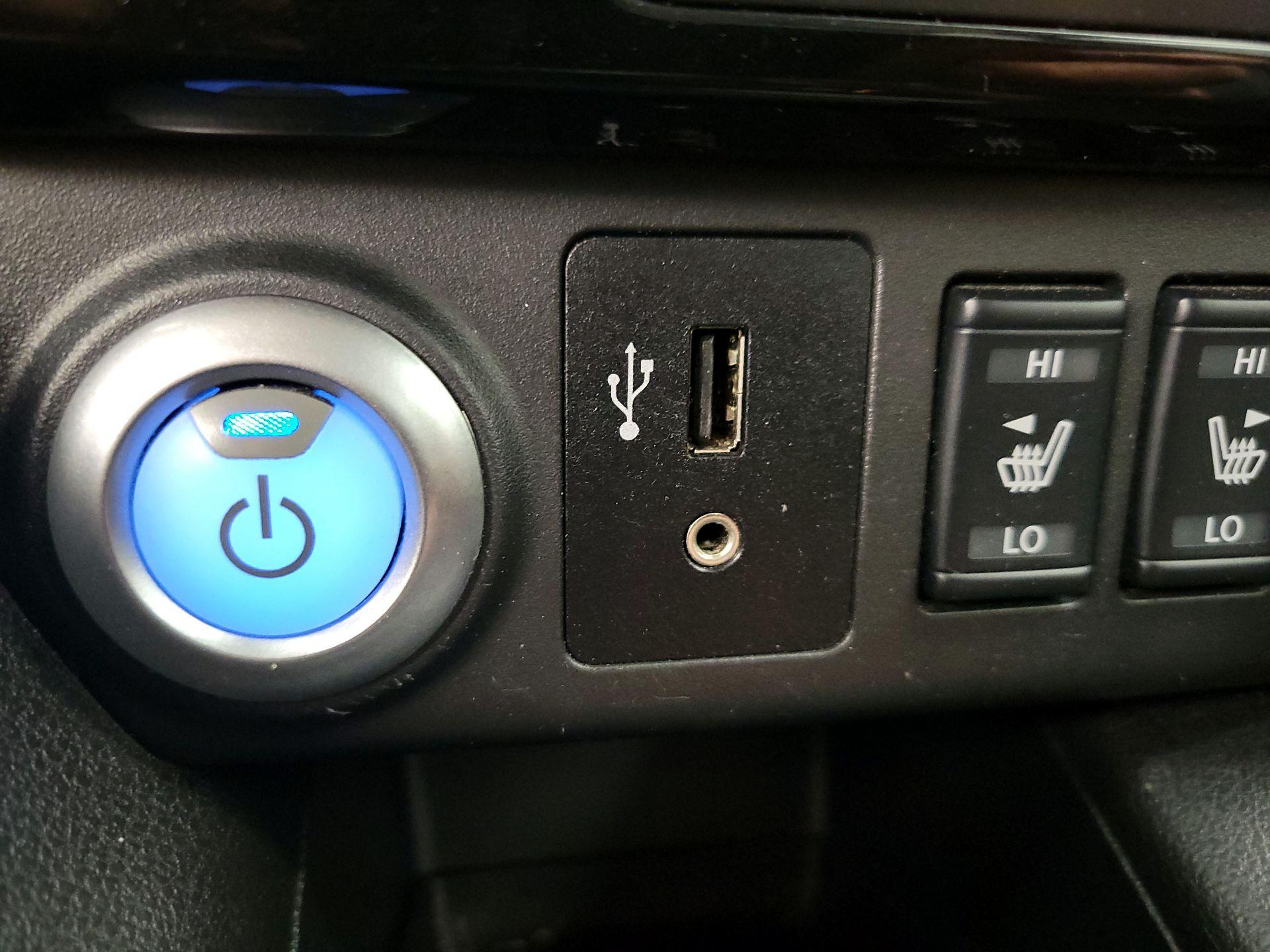 Thumbnail: 2019 Nissan Leaf - 19