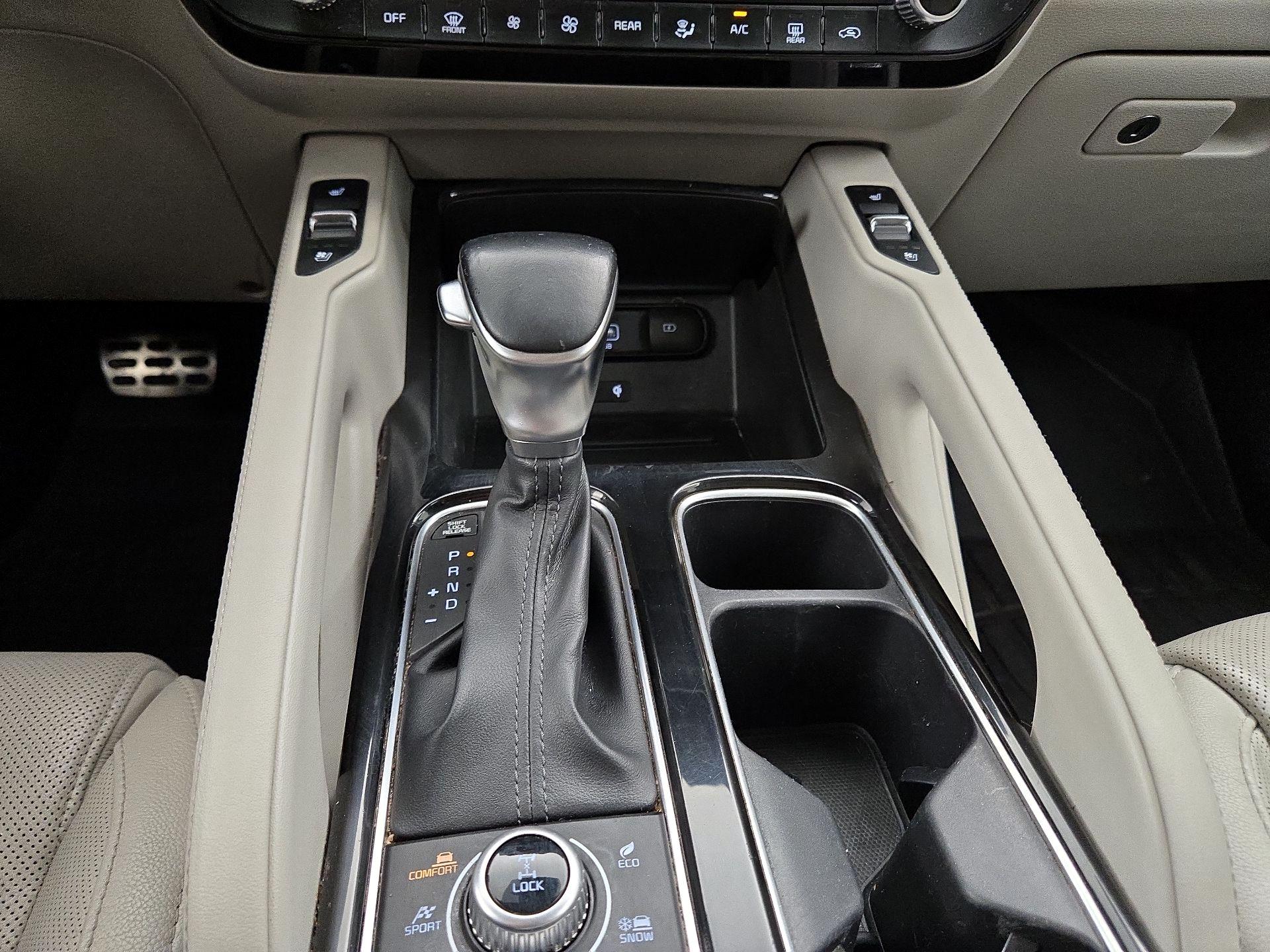 Thumbnail: 2020 Kia Telluride - 18