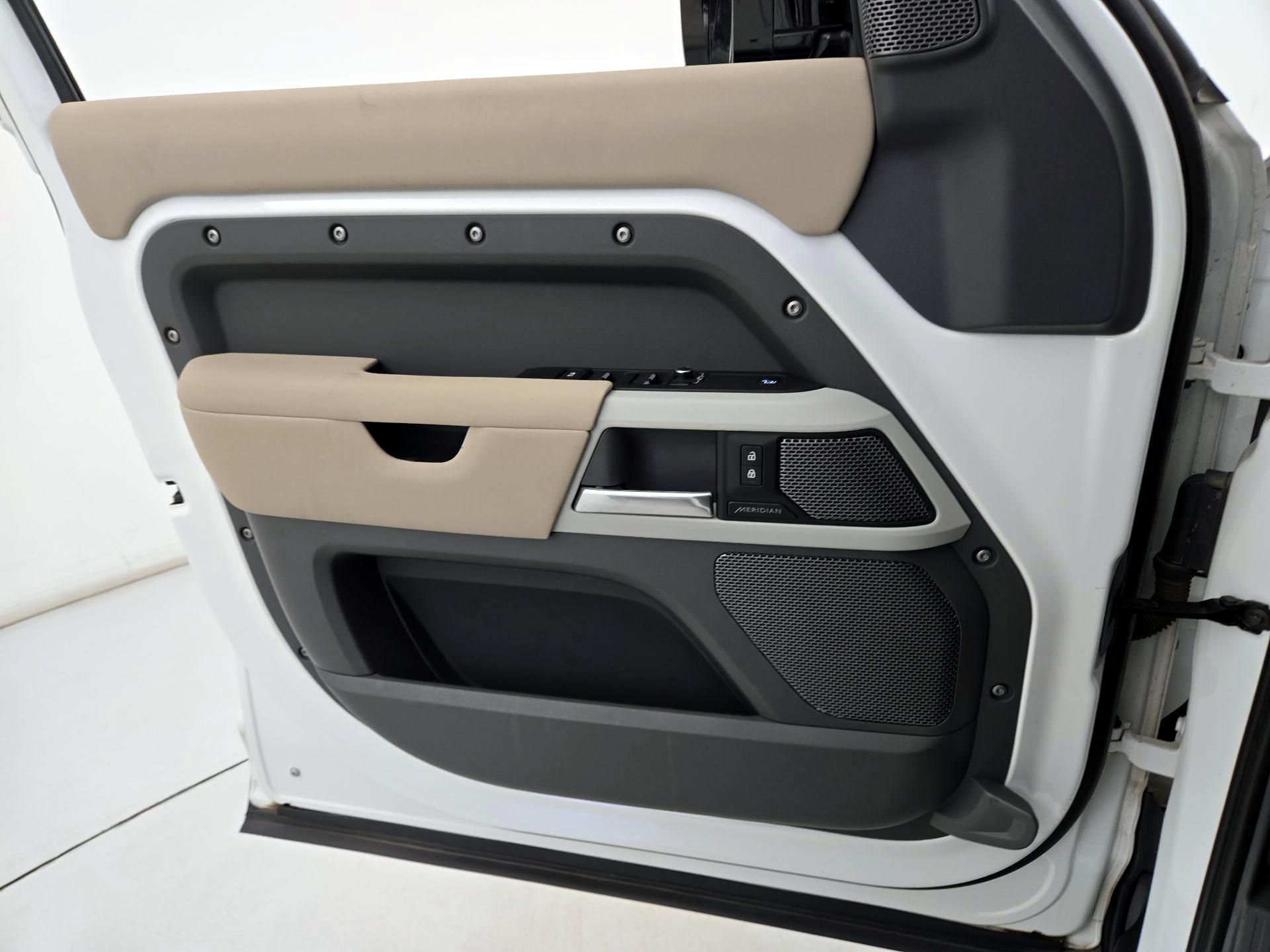 Thumbnail: 2021 Land Rover Defender - 12