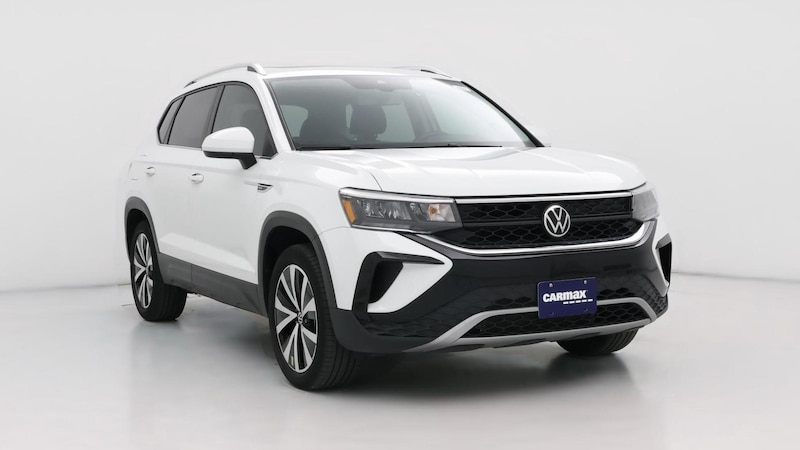 2022 Volkswagen Taos SE Hero Image