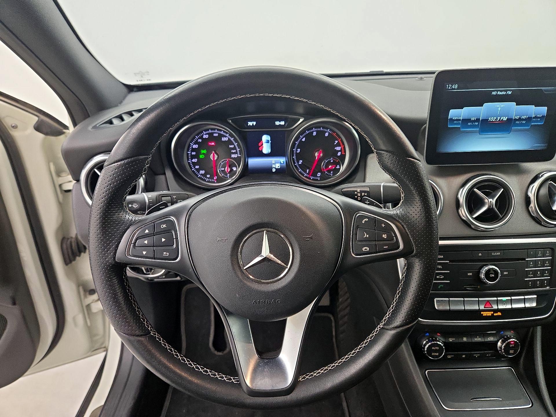 Thumbnail: 2018 Mercedes-Benz GLA - 10
