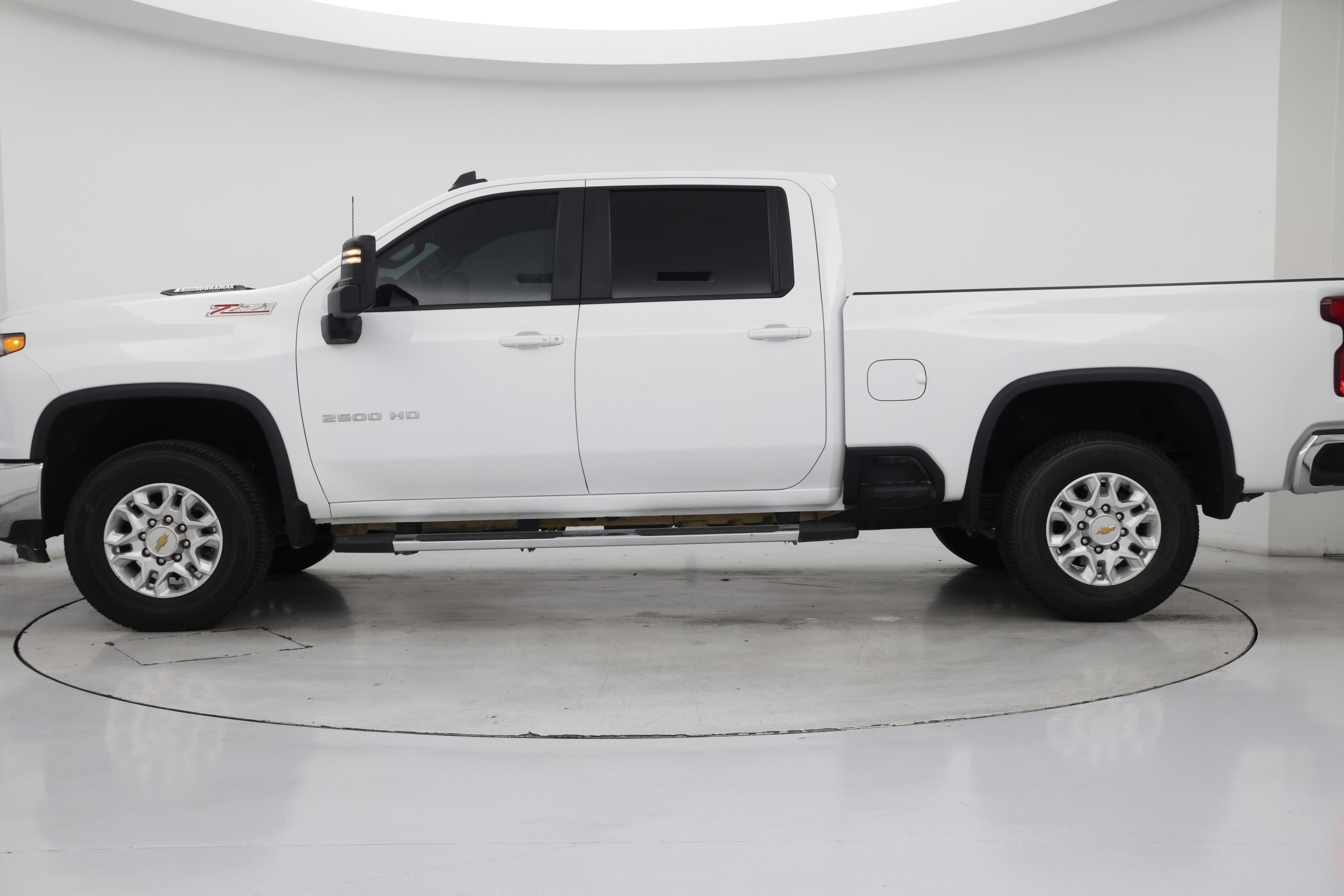 Thumbnail: 2023 Chevrolet Silverado 2500 - 3