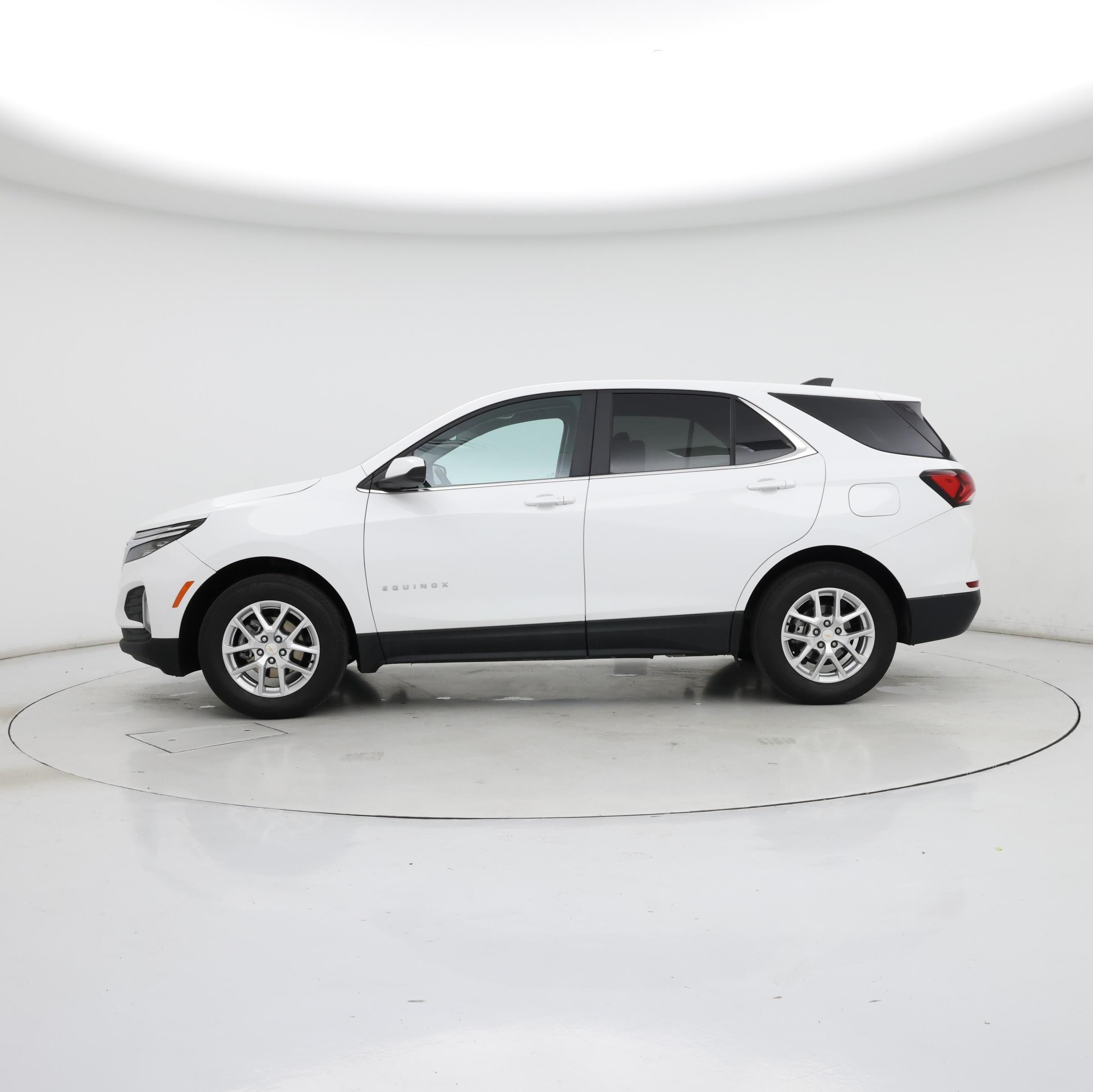 Thumbnail: 2024 Chevrolet Equinox - 3