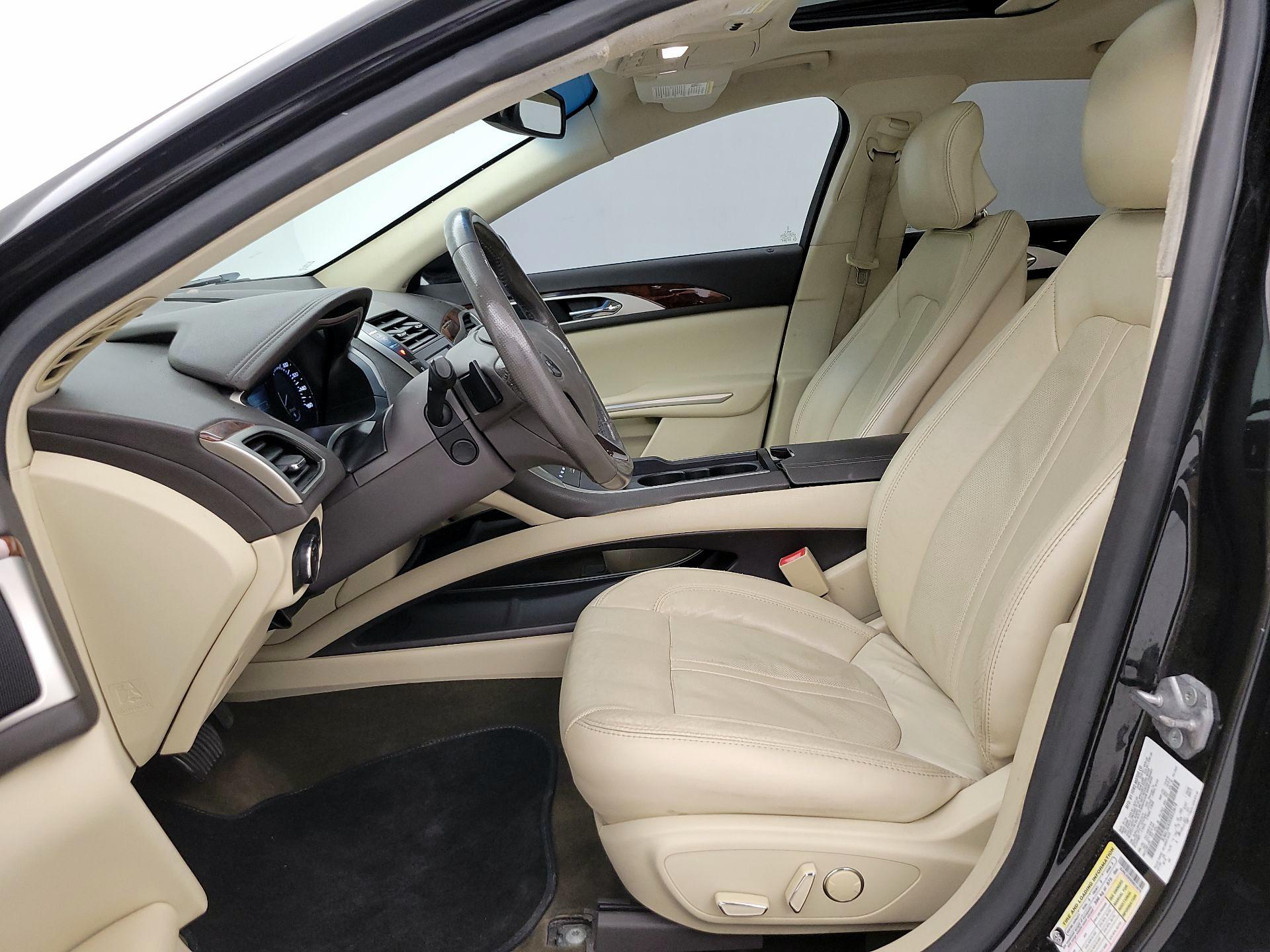 Thumbnail: 2014 Lincoln MKZ - 11