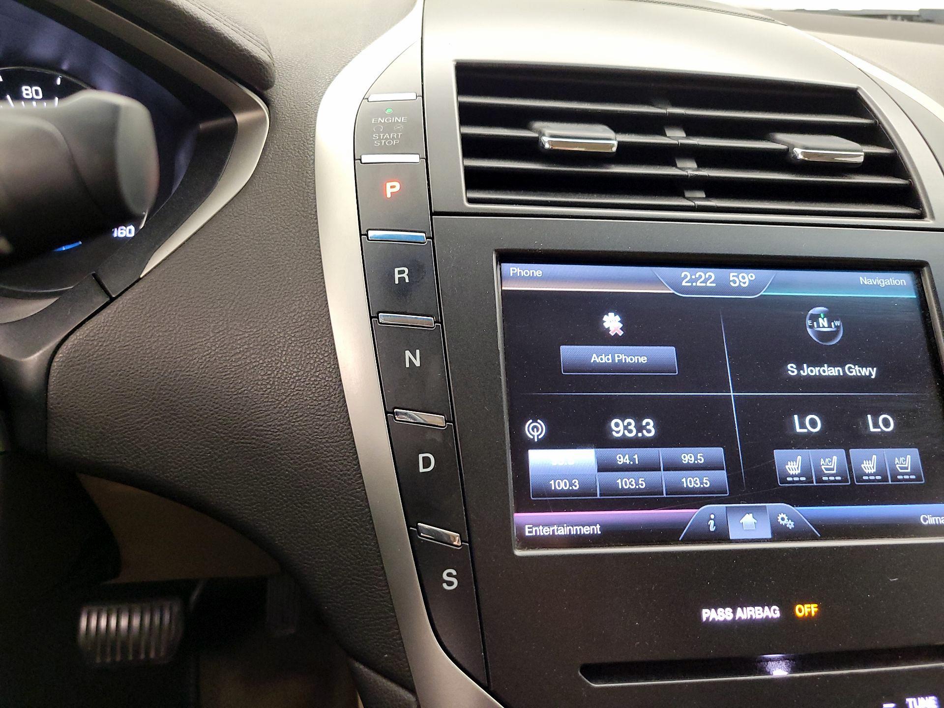 Thumbnail: 2014 Lincoln MKZ - 17