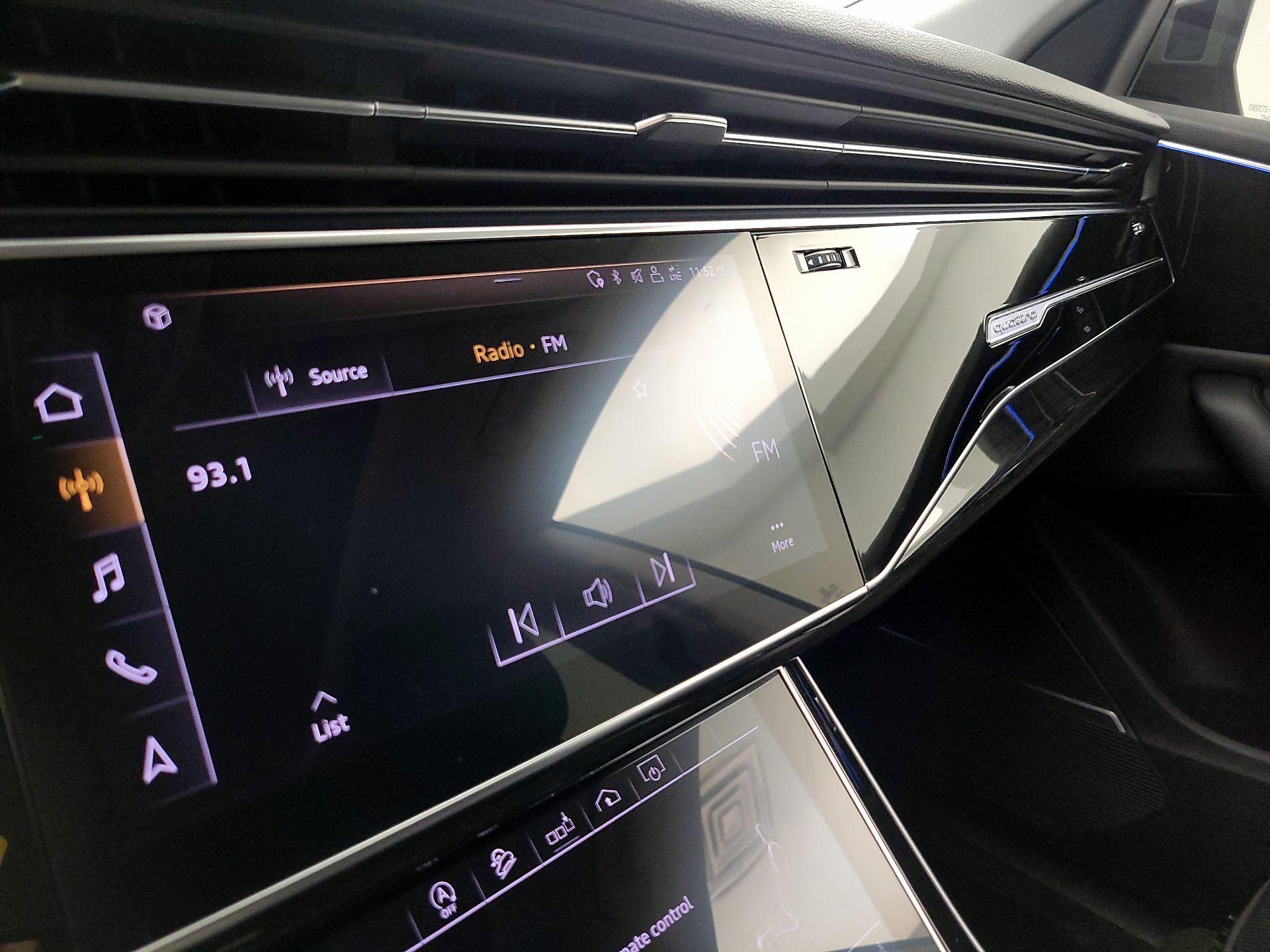 Thumbnail: 2019 Audi Q8 - 16