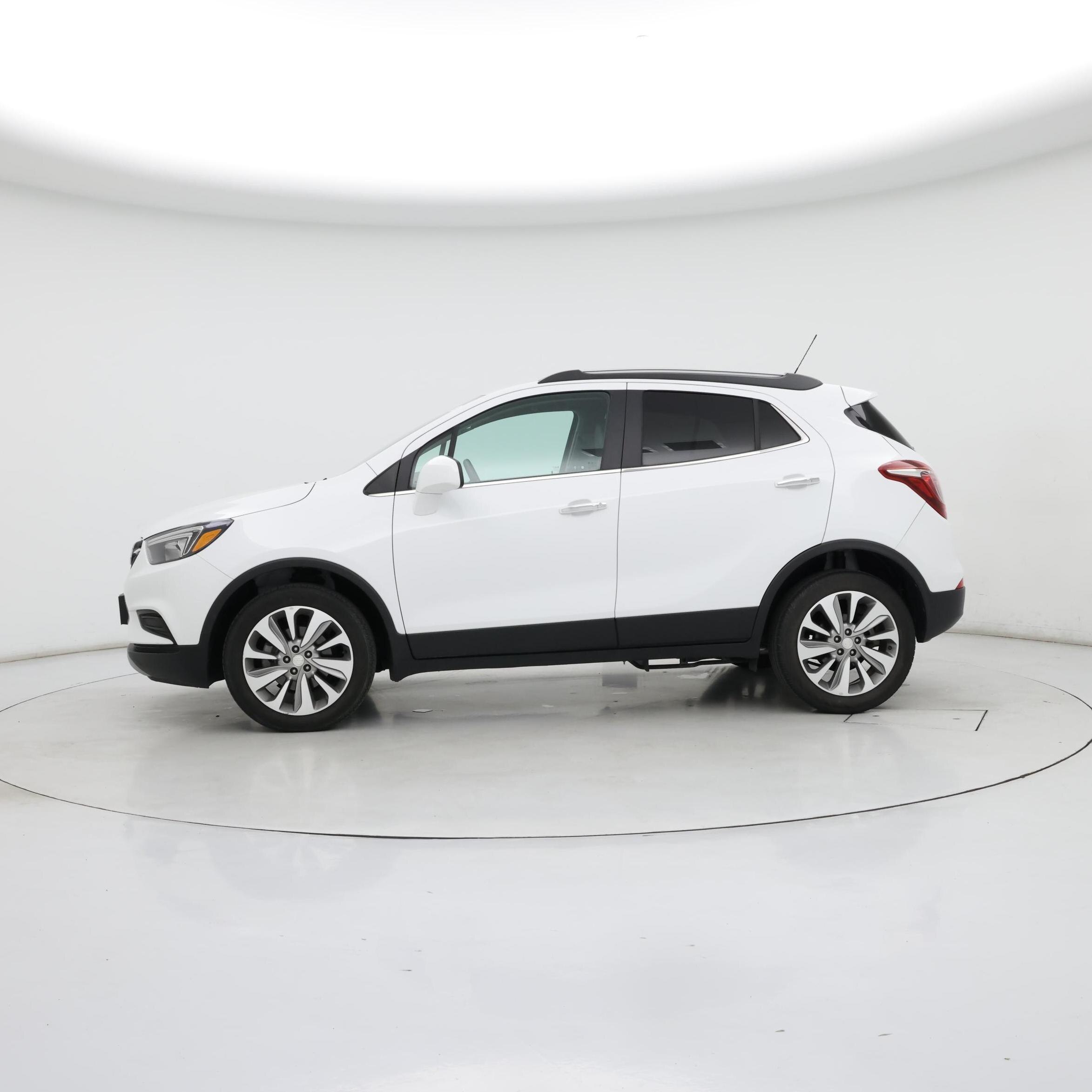 Thumbnail: 2020 Buick Encore - 3