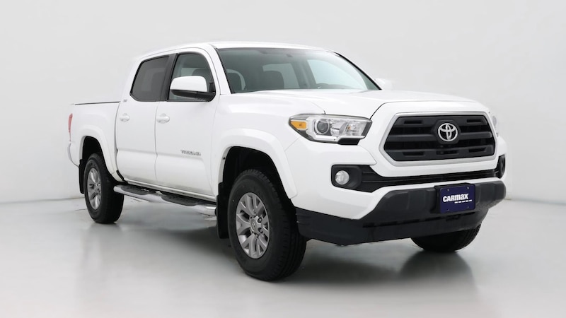 2016 Toyota Tacoma SR5 Hero Image