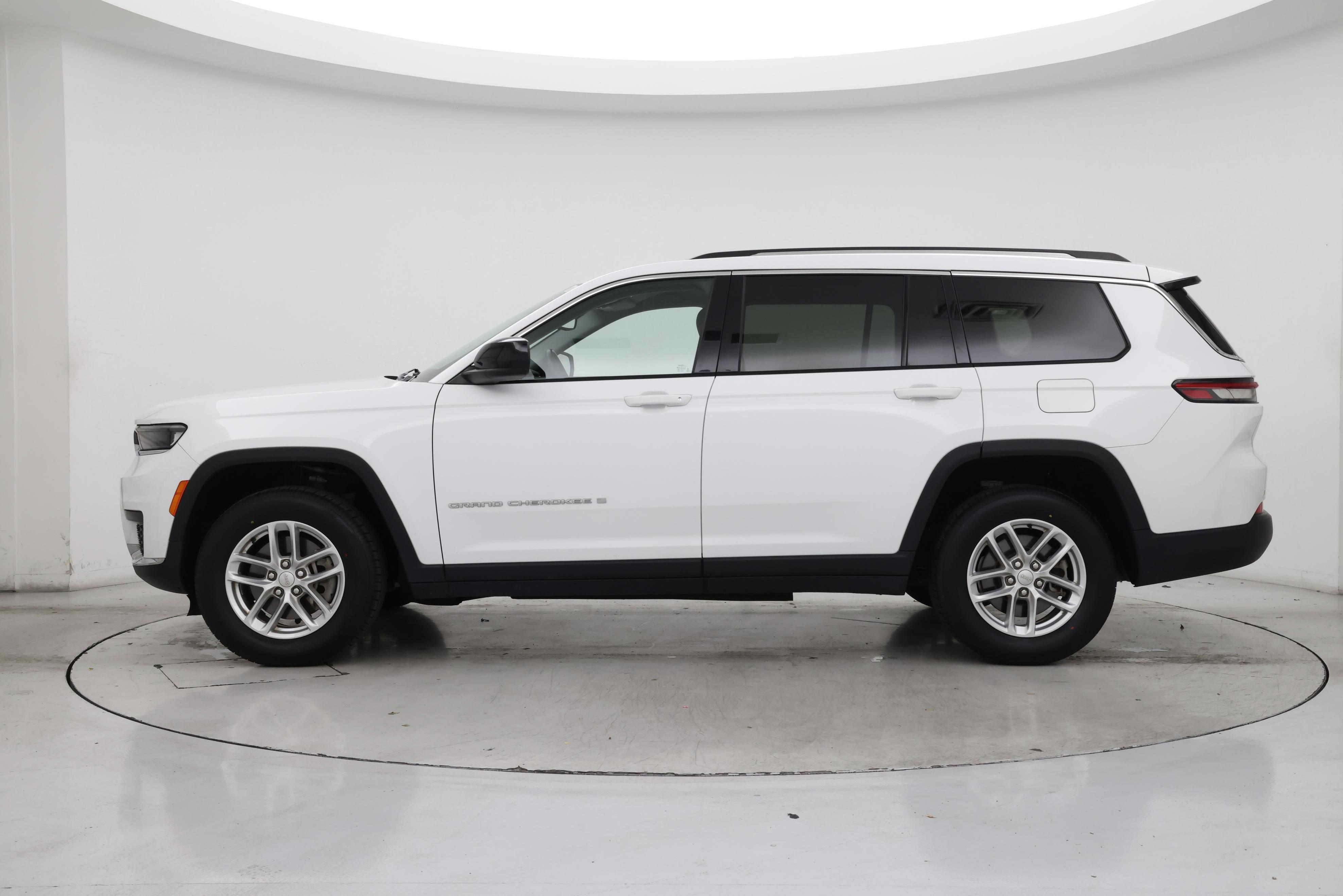 Thumbnail: 2022 Jeep Grand Cherokee L - 3