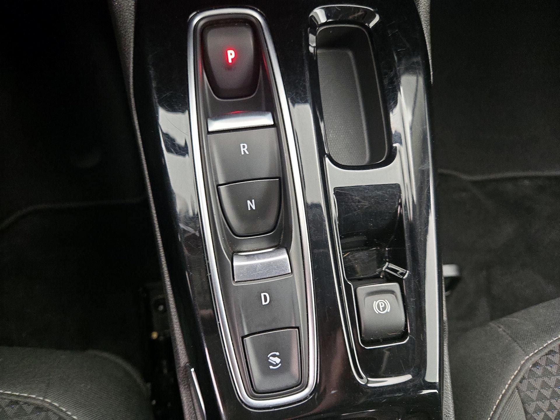 Thumbnail: 2022 Chevrolet Bolt EUV - 17