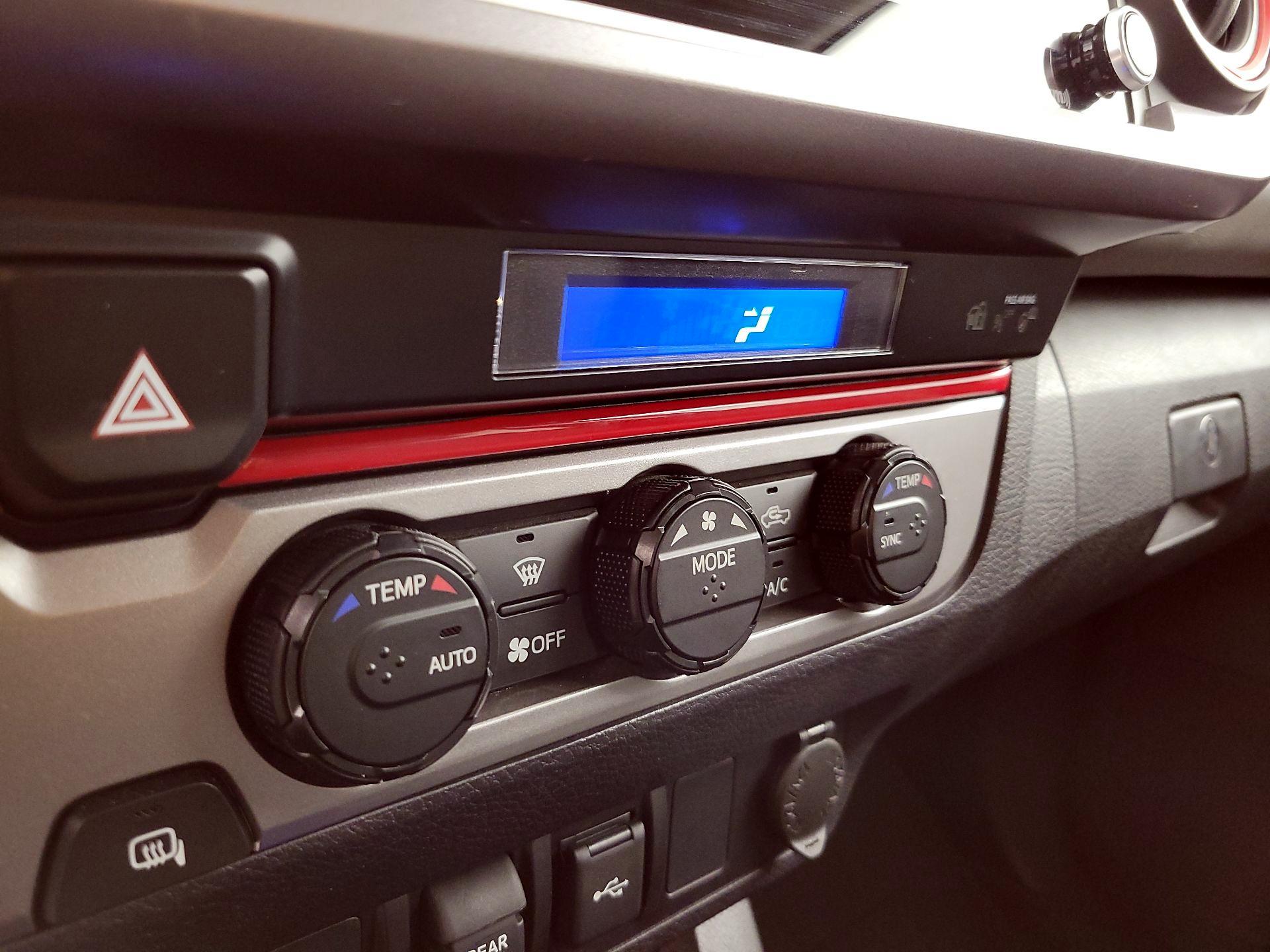 Thumbnail: 2021 Toyota Tacoma - 16