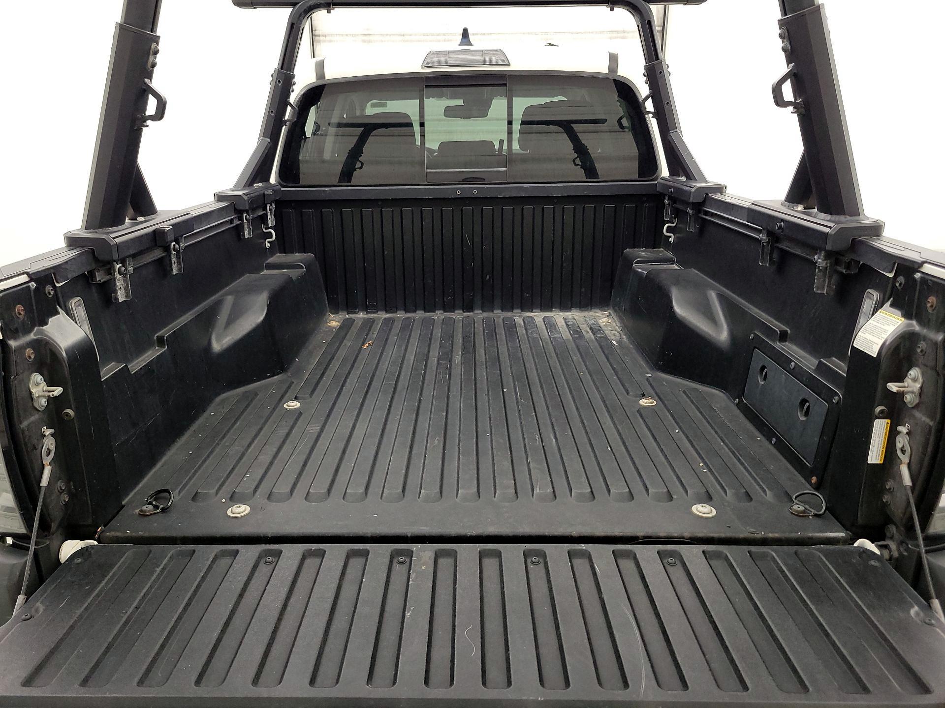 Thumbnail: 2021 Toyota Tacoma - 20
