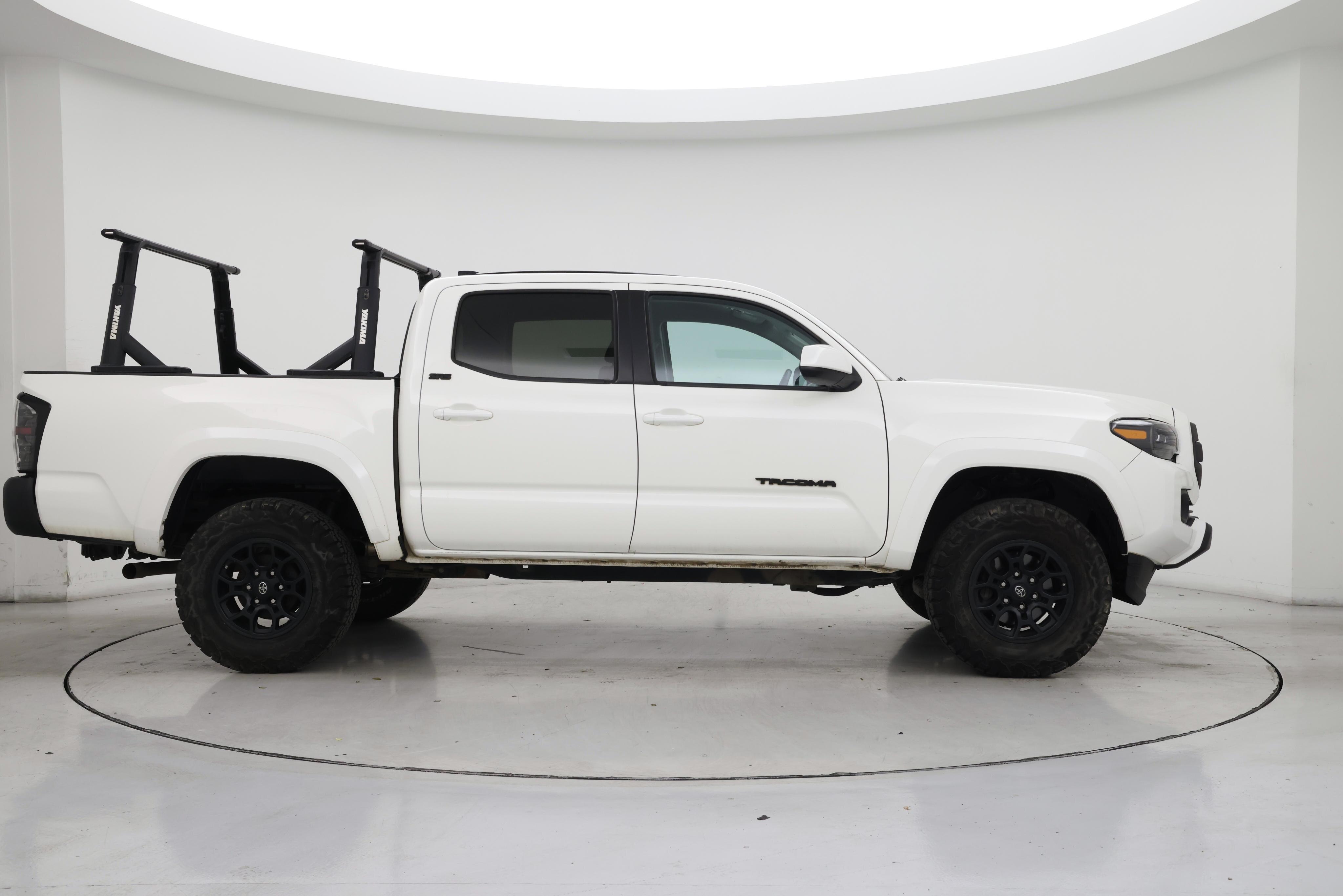 Thumbnail: 2021 Toyota Tacoma - 7