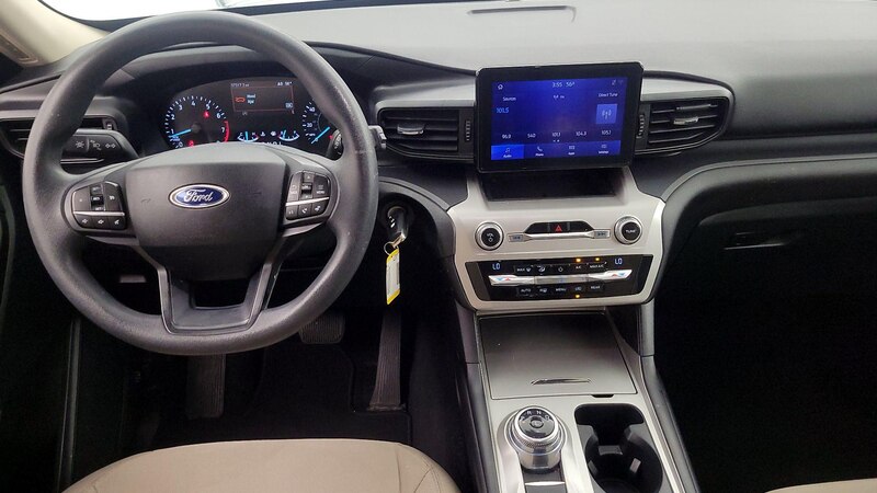 2021 Ford Explorer  9