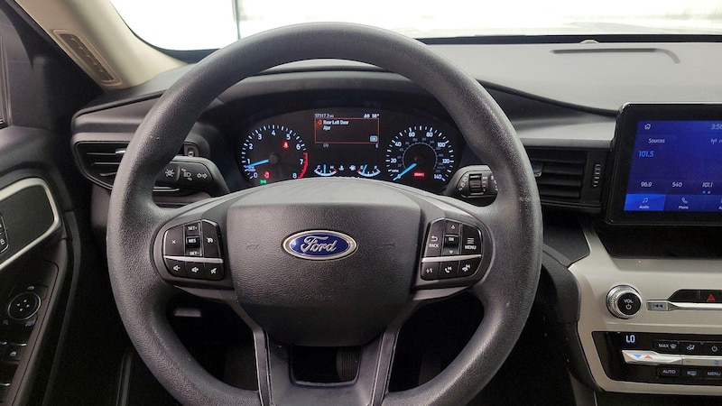 2021 Ford Explorer  10