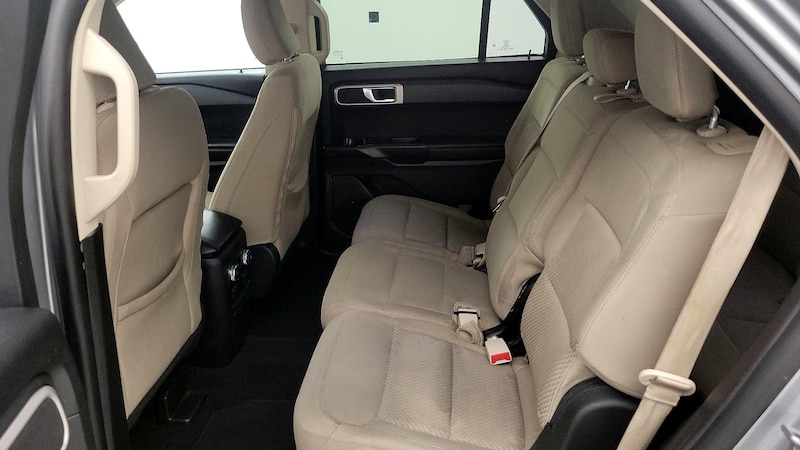 2021 Ford Explorer  19