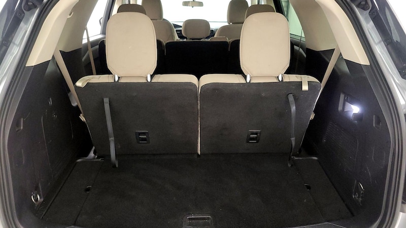2021 Ford Explorer  21