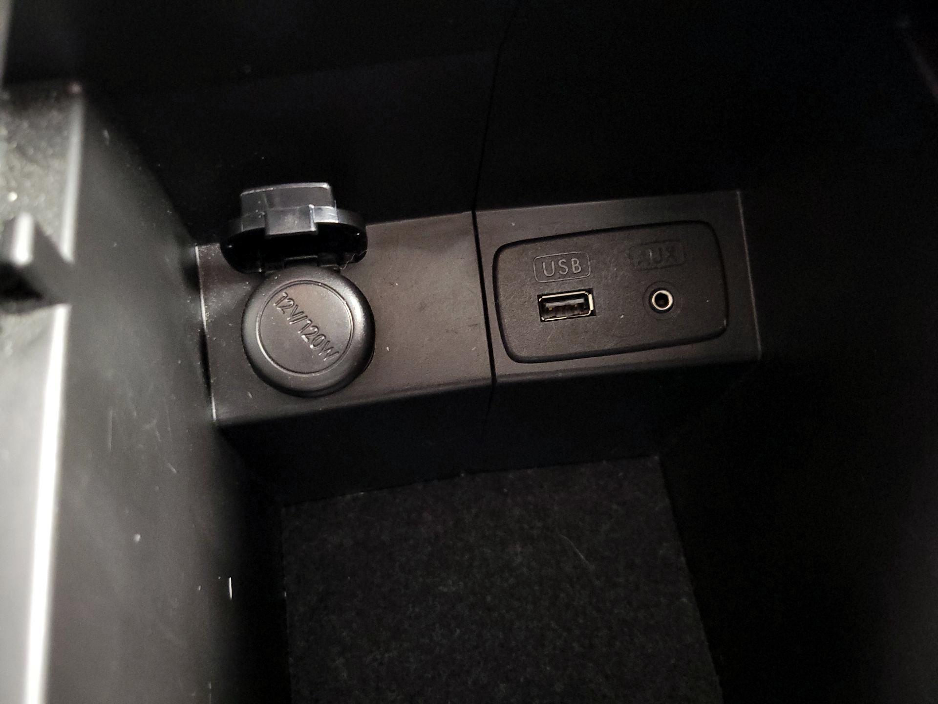Thumbnail: 2014 Subaru Forester - 18