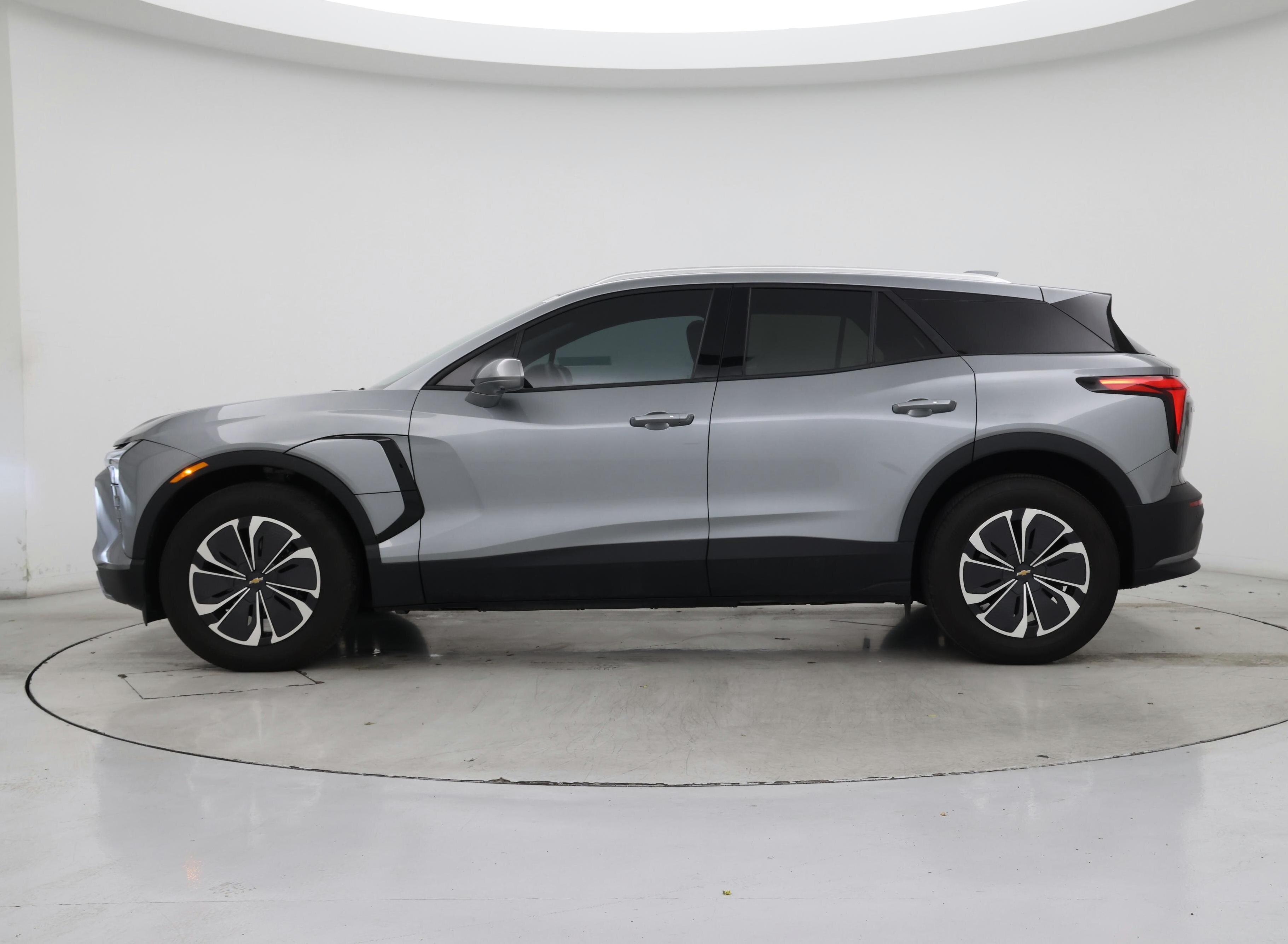 Thumbnail: 2024 Chevrolet Blazer EV - 3