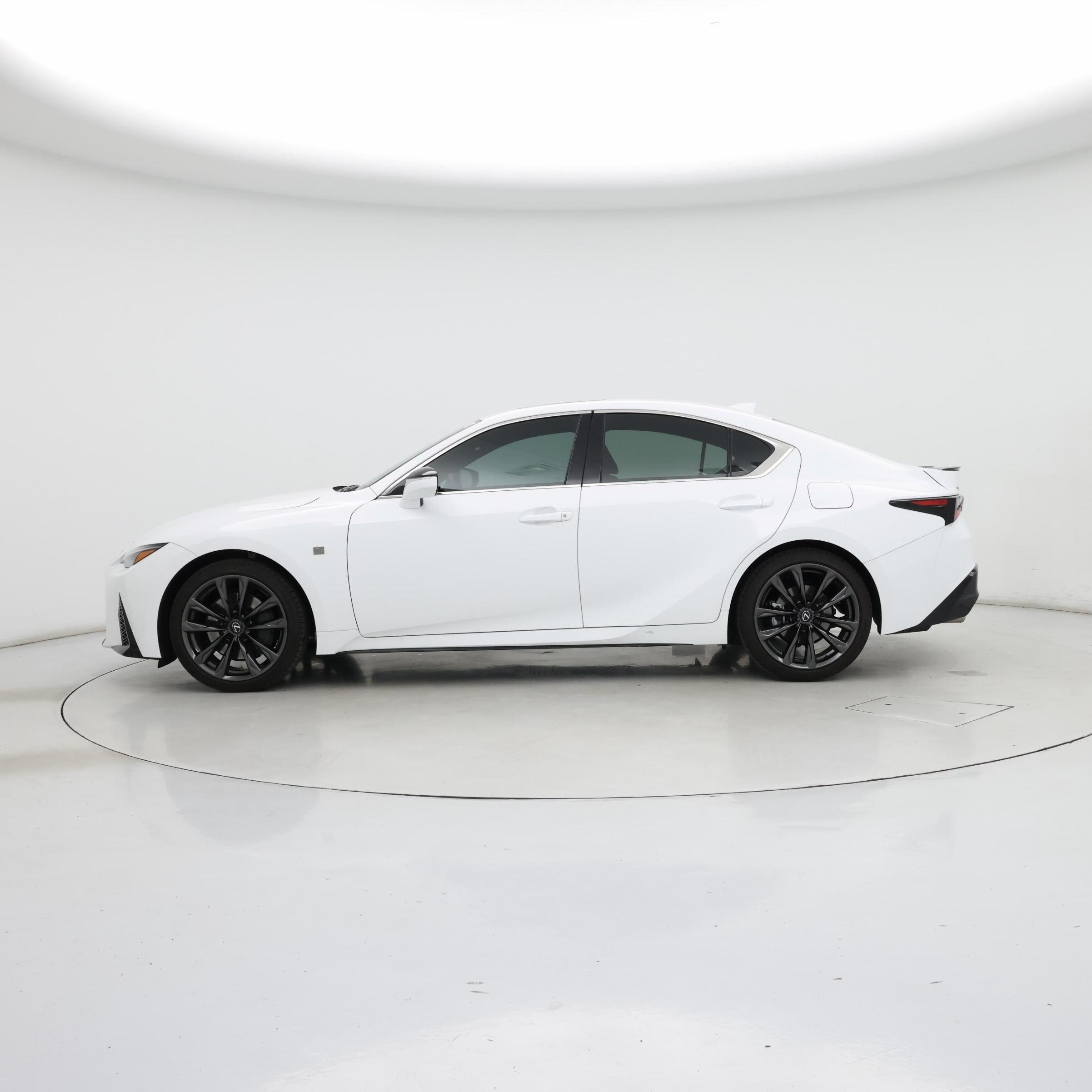 Thumbnail: 2024 Lexus IS - 3