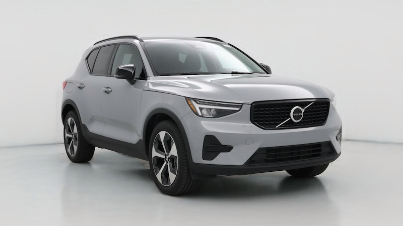 2024 Volvo XC40 B5 Core Hero Image