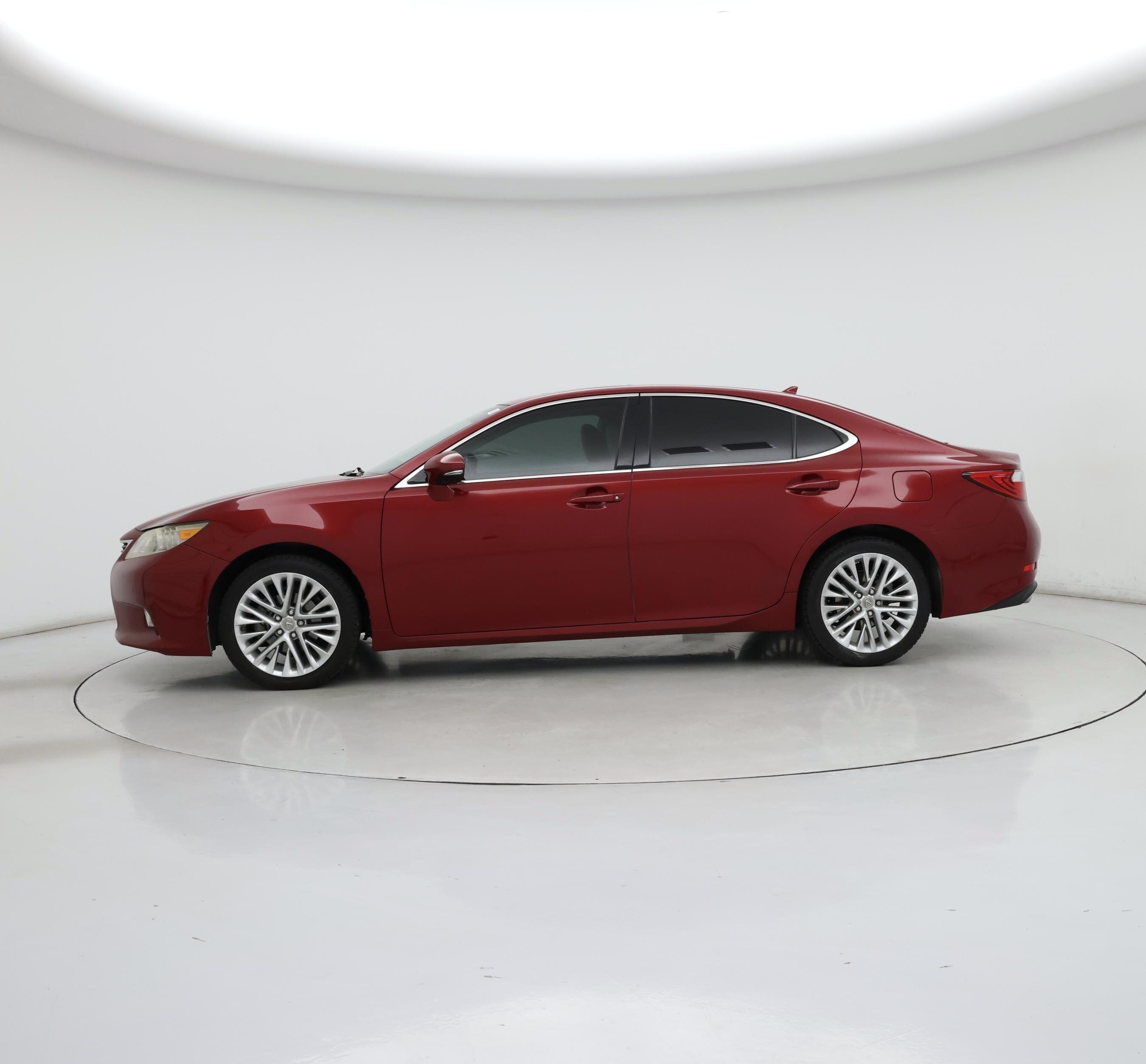 Thumbnail: 2013 Lexus ES - 3
