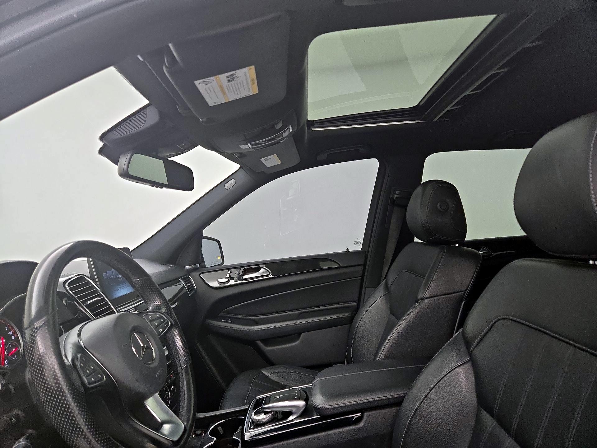Thumbnail: 2017 Mercedes-Benz GLE - 19
