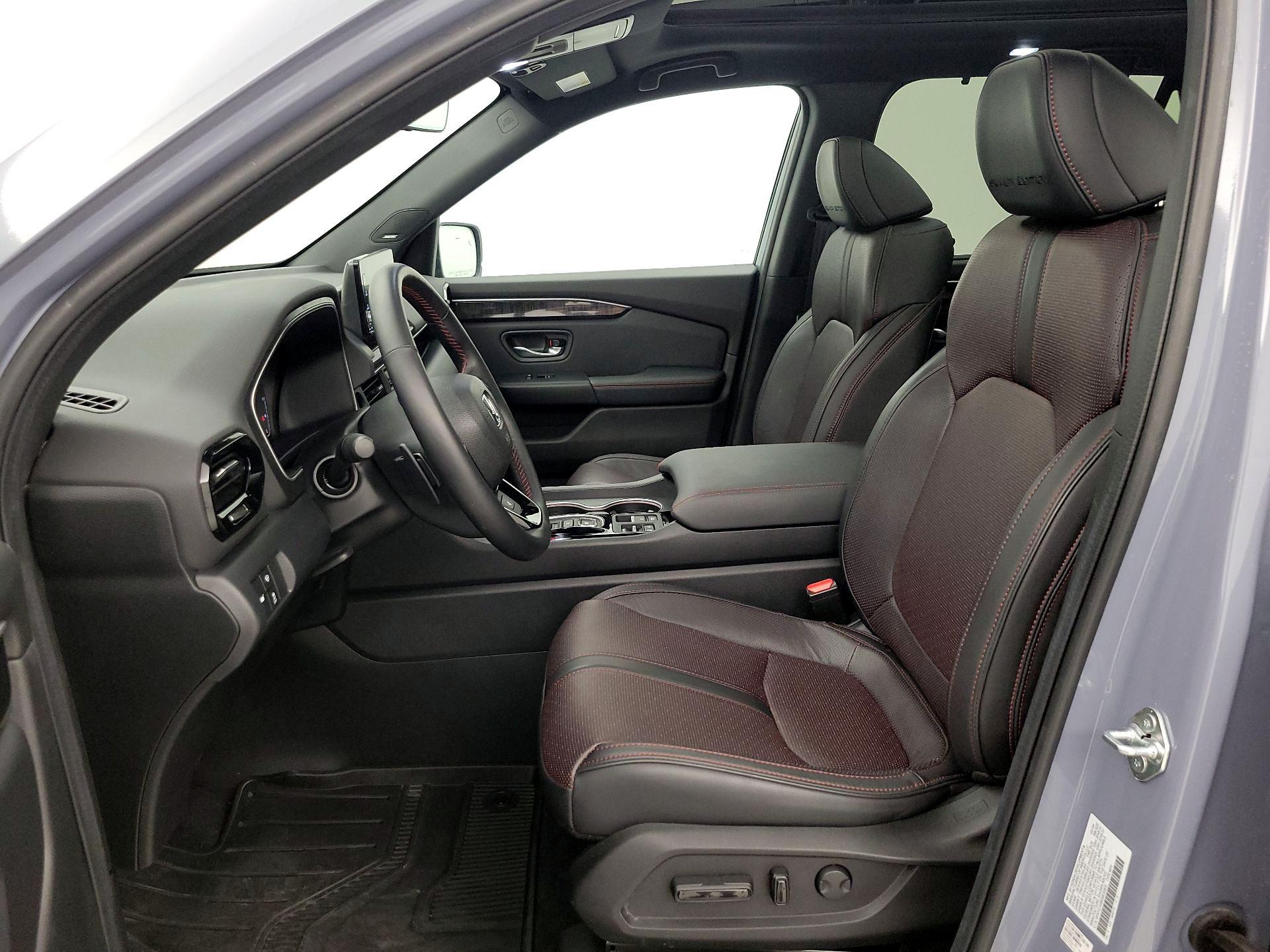 Thumbnail: 2025 Honda Pilot - 11